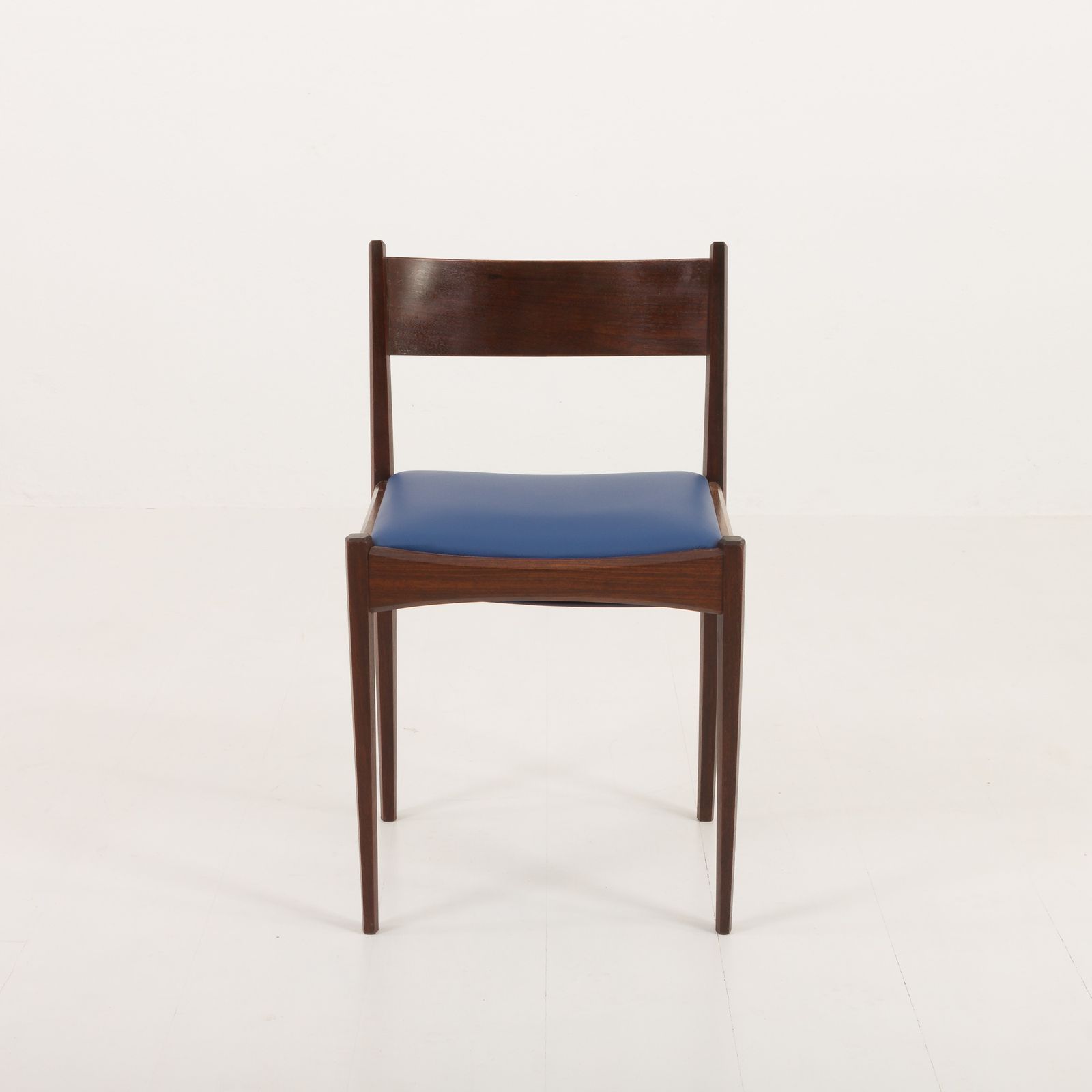 photo buy Ico Parisi And Louisa Parisi Set Of 6 Rosewood Chairs For Mim, 1950s