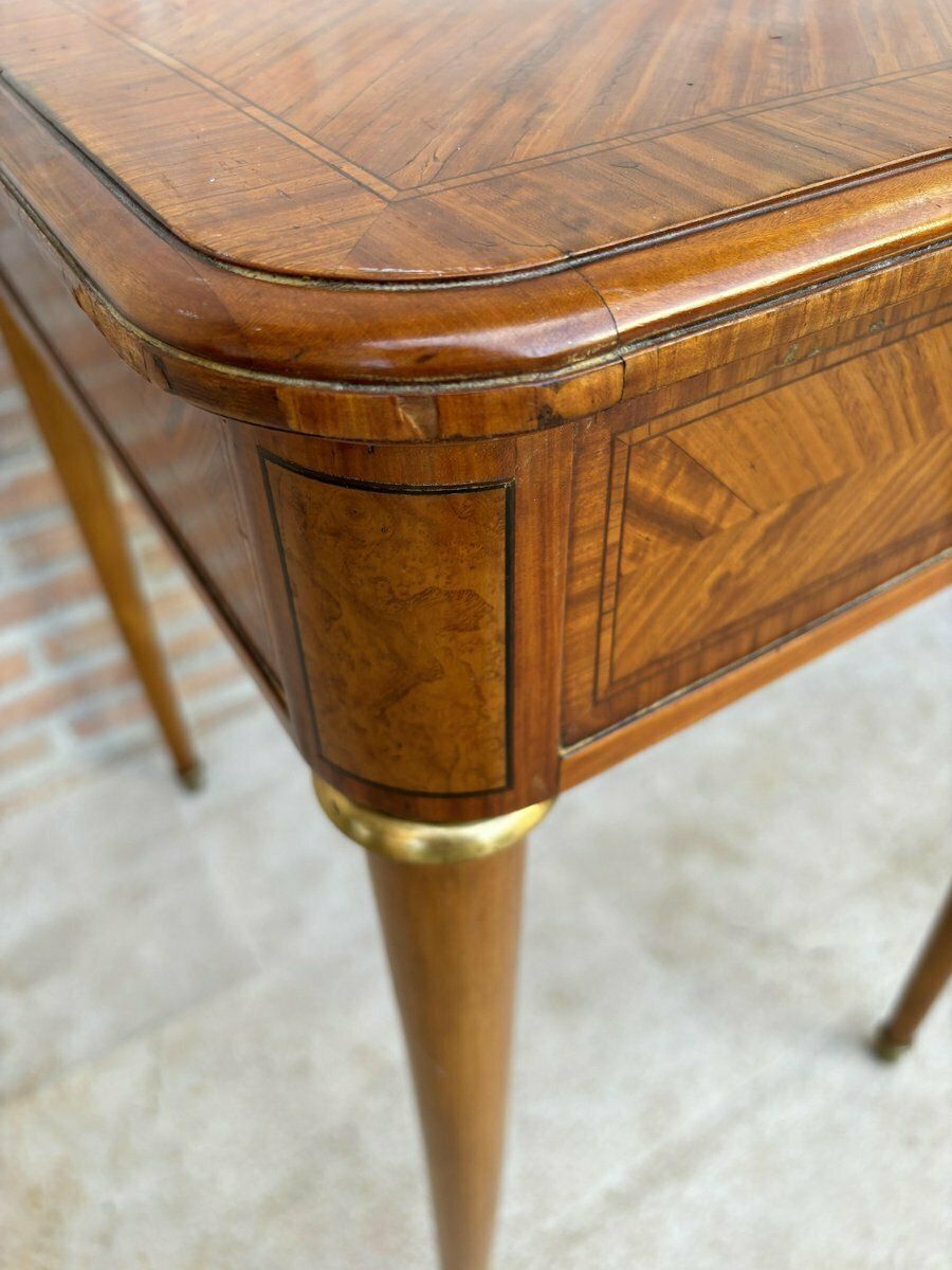 photo furniture Vintage Edwardian Rosewood Marquetry Inlaid Side Table, 1920s
