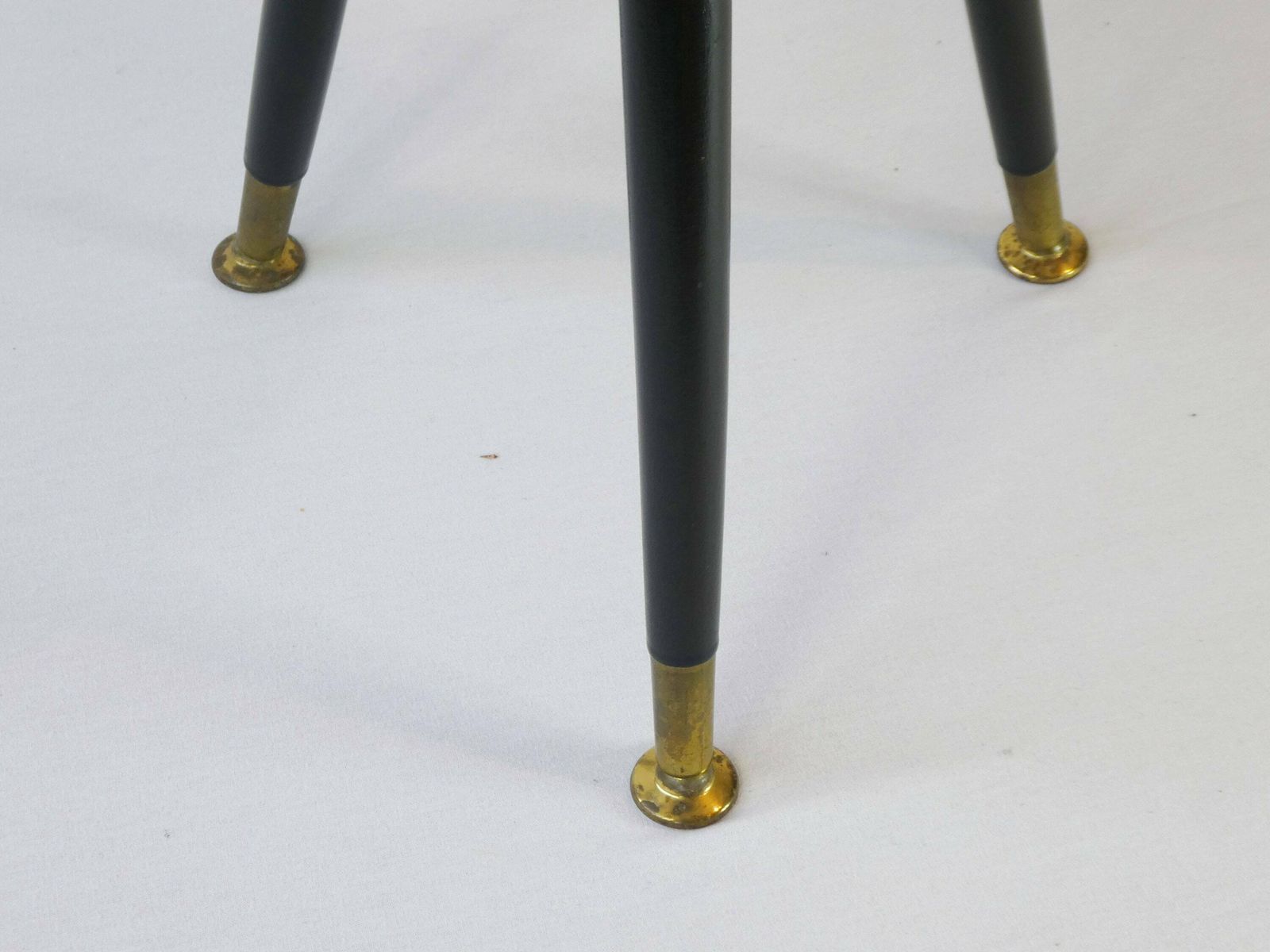 Original Mid Century Space Age Vintage Glass Plant Stand, 60's Tripod Kidney Side Table With Abstract Design photo 171.0