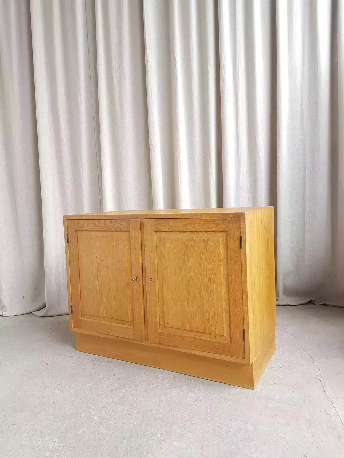 Vtg Mid Century Danish Oak Compact Sideboard Media Cabinet Scahdi Retro R516 photo buy