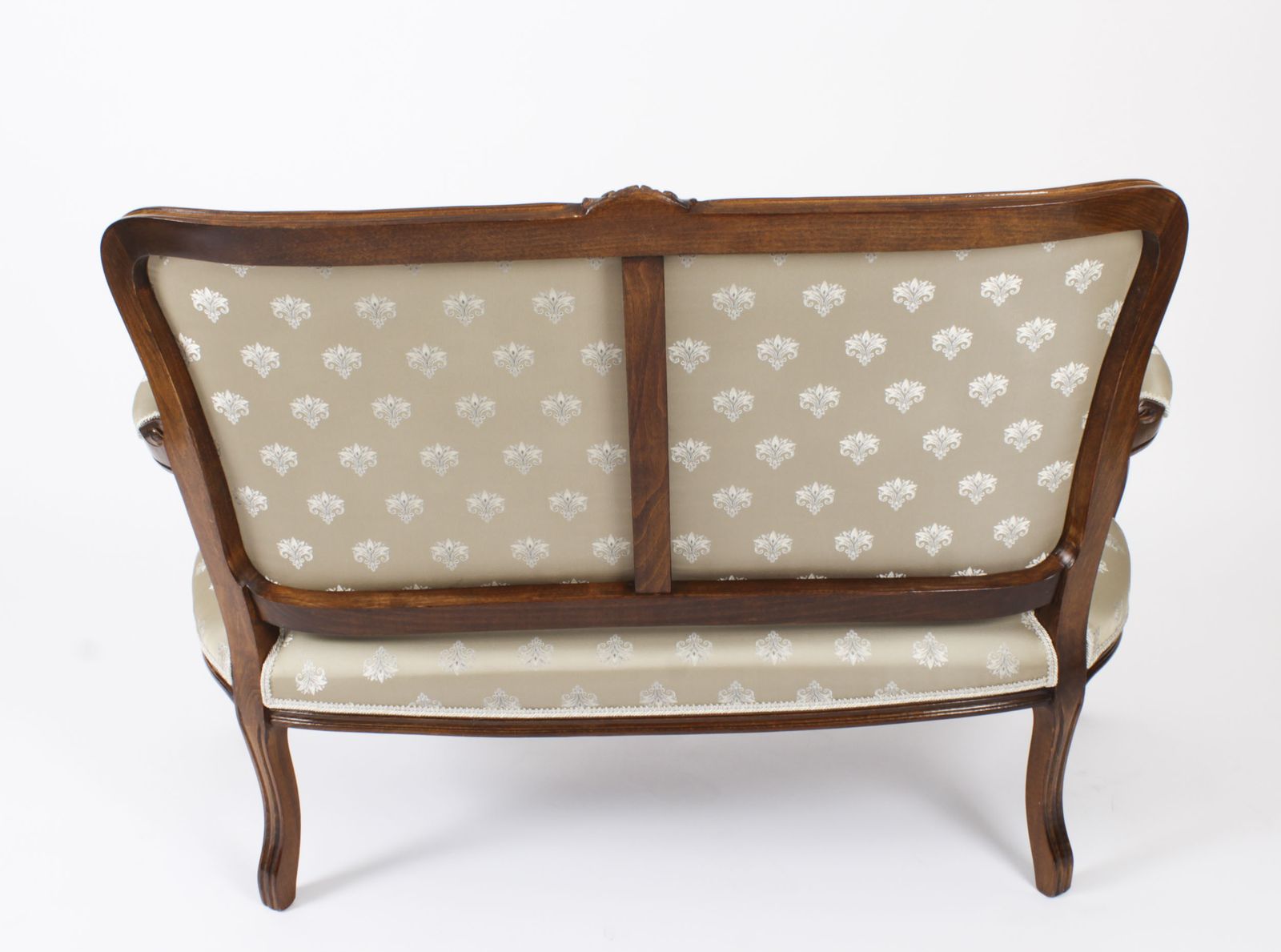 photo vinterior Superb Bespoke Louis Revival Walnut Sofa