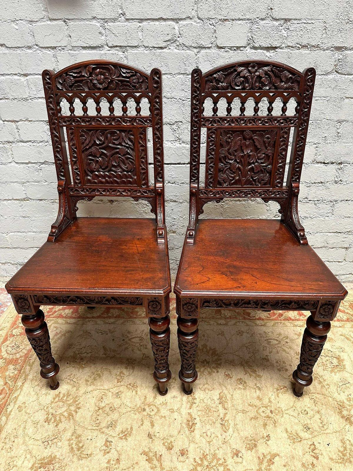 photo furniture Antique Mahogany Hall Chairs, 1800s