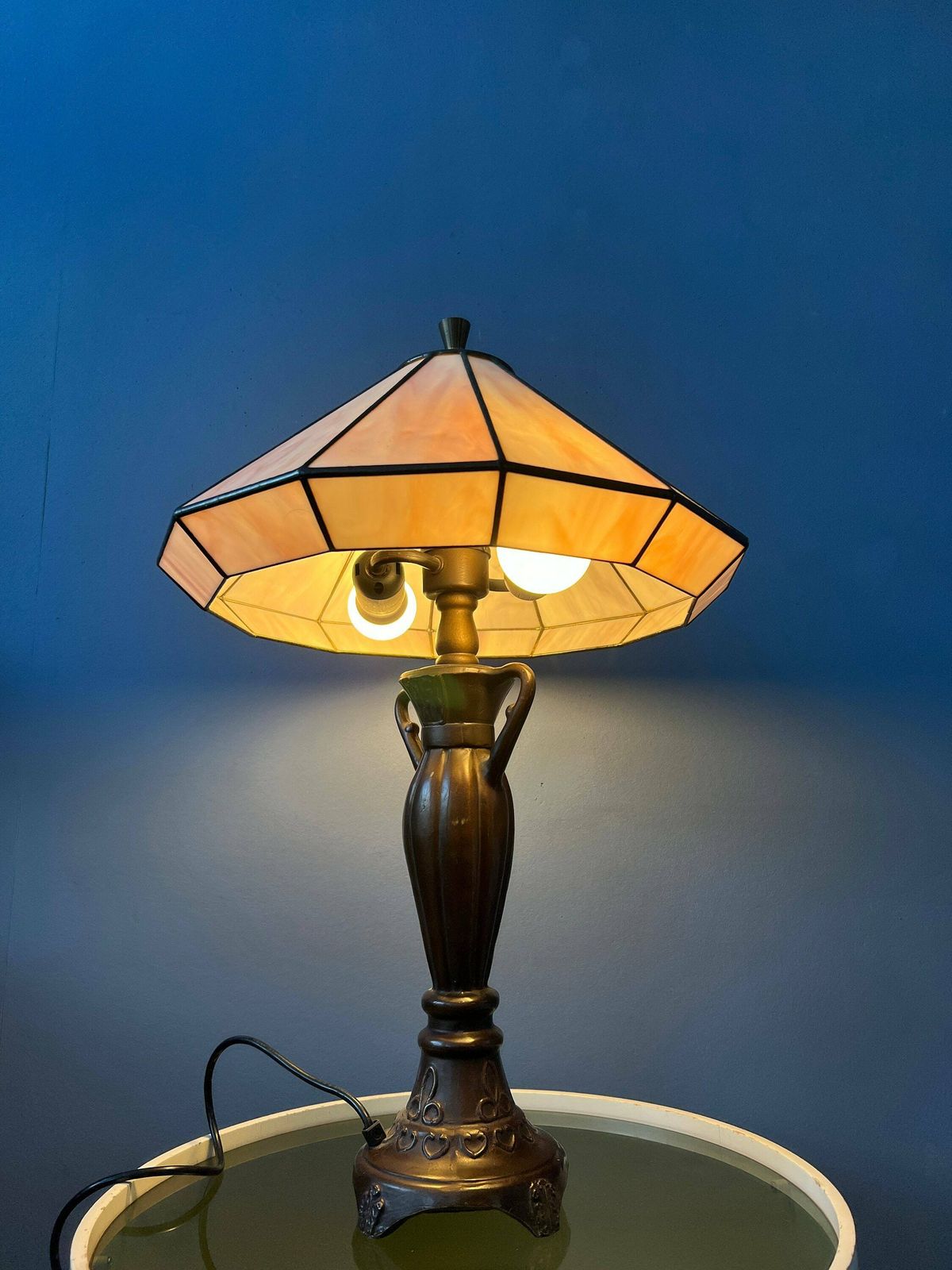 Paarse Tiffany Art Deco Glas In Lood Tafellamp photo furniture