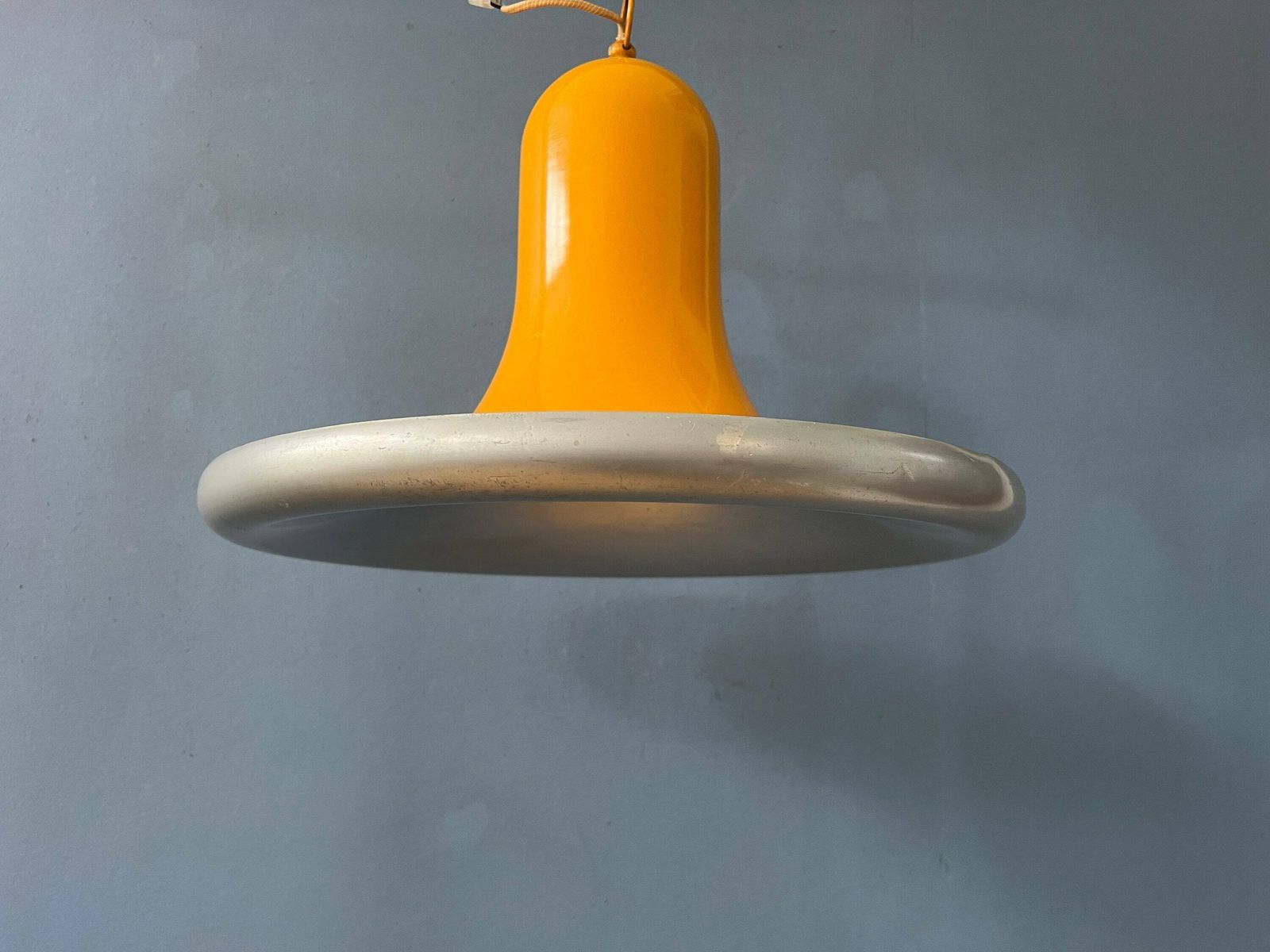 Gele Mid Century Ufo Space Age Hanglamp photo vintage