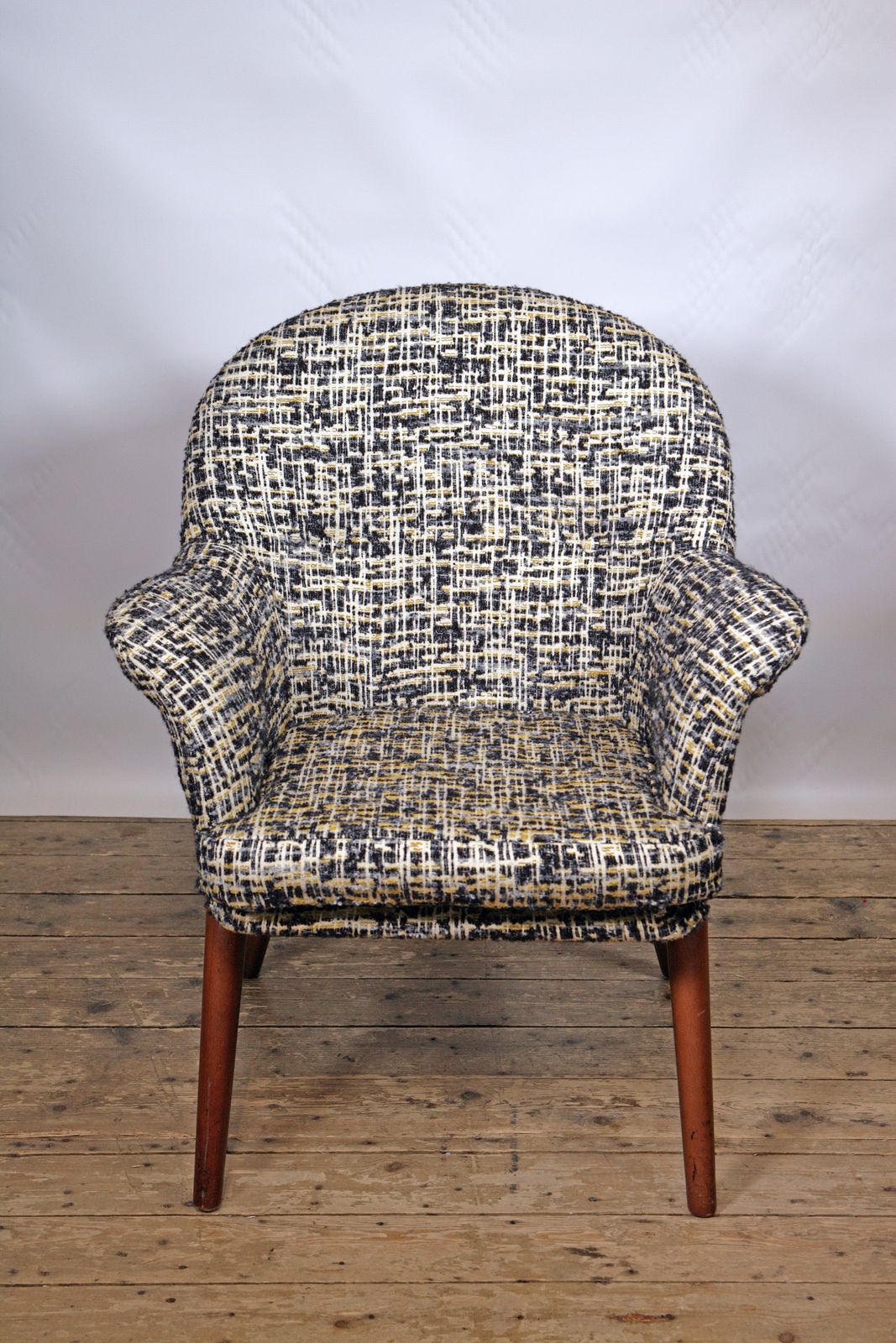  A Sophisticated Mid Century Toothill ‘Wingate’ Armchair photo vintage