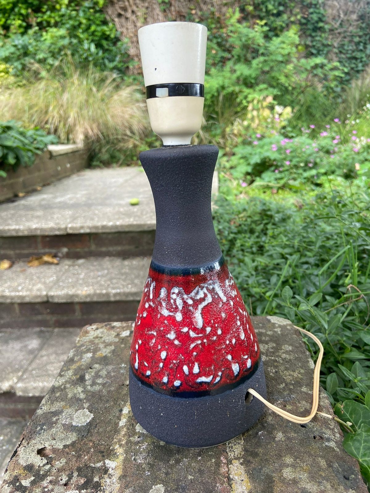 Superb Vintage 1970s Red And Volcanic Grey Table Lamp photo 64.0