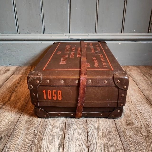 Advertising Laundry Case, 1910s photo Home Decor