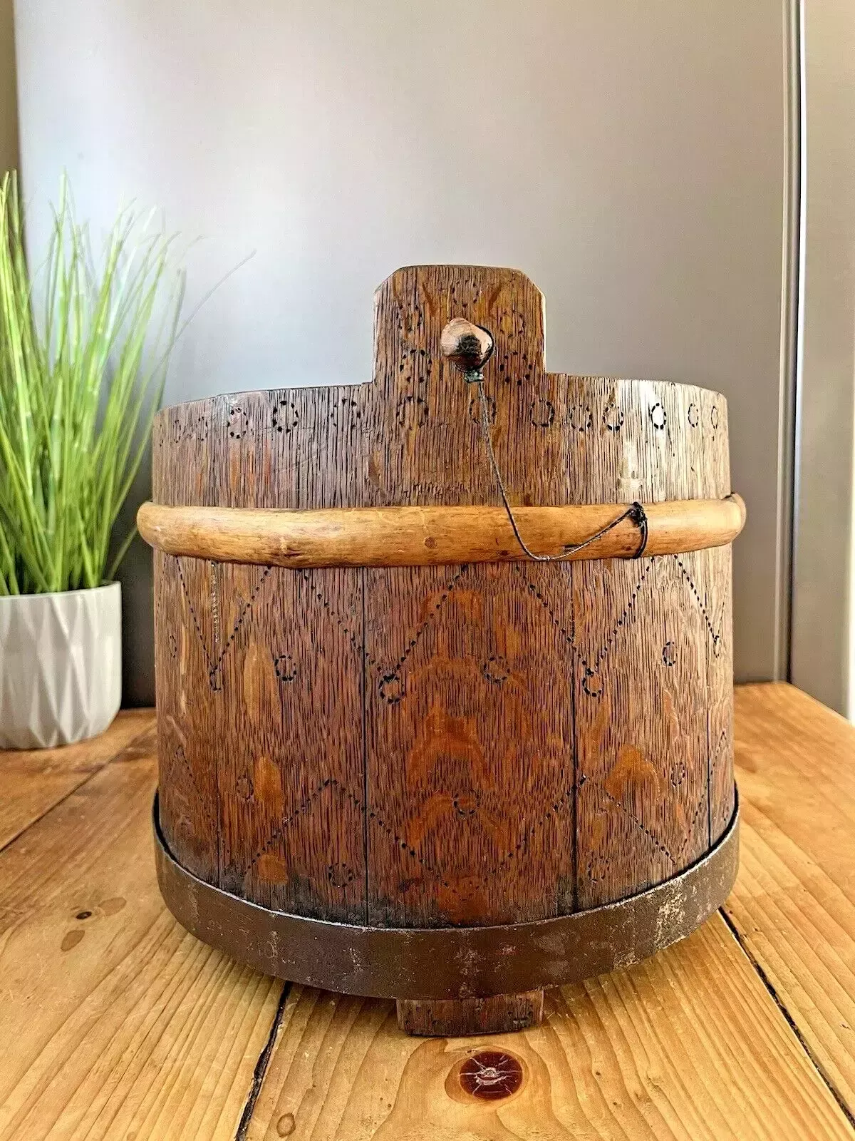 photo furniture Large Antique Swedish Svepask Tine Bentwood Iron Folk Art Pokerwork Box Scandi