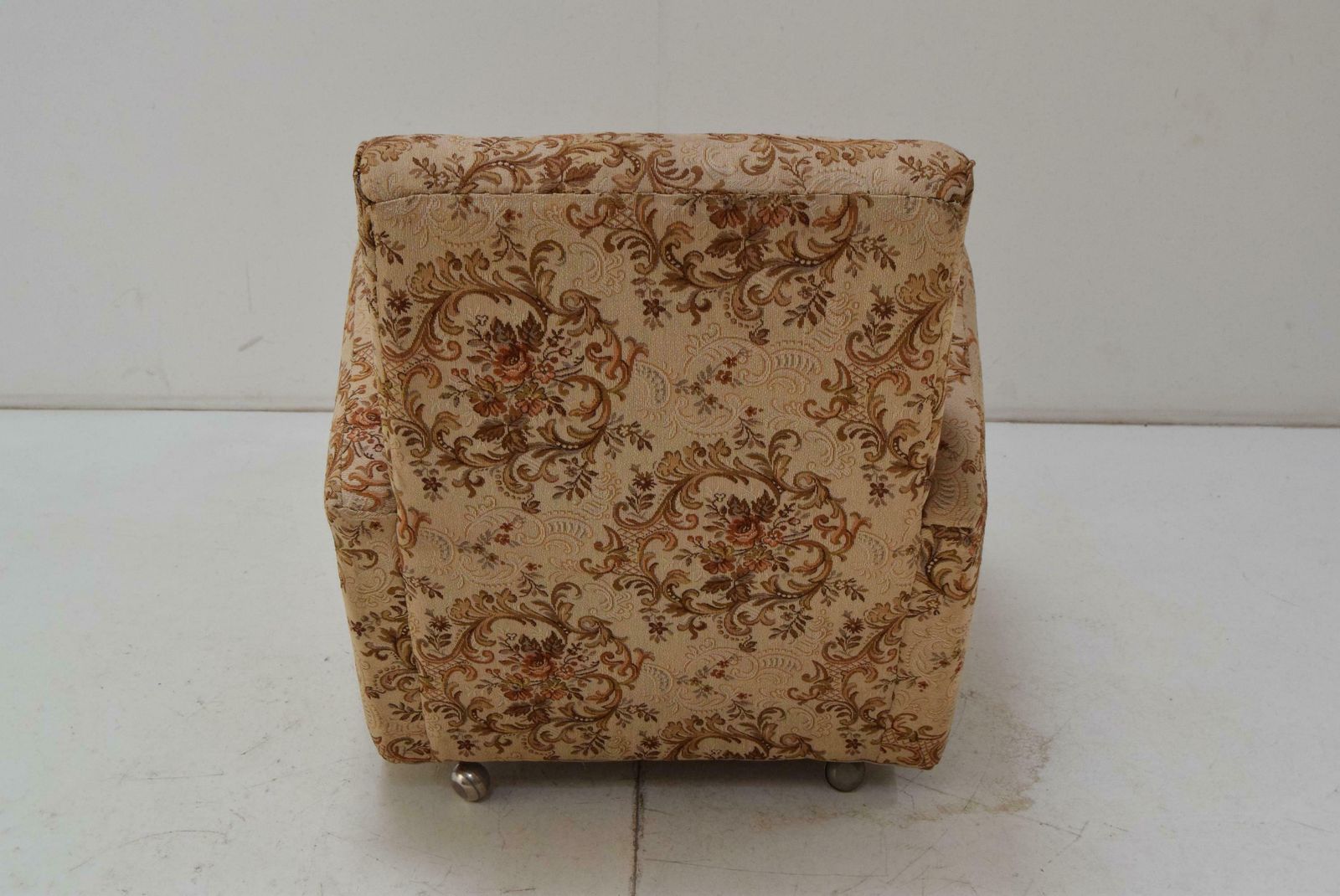 photo furniture Vintage Designed Armchair With Wheels, Czechoslovakia, 1950s.