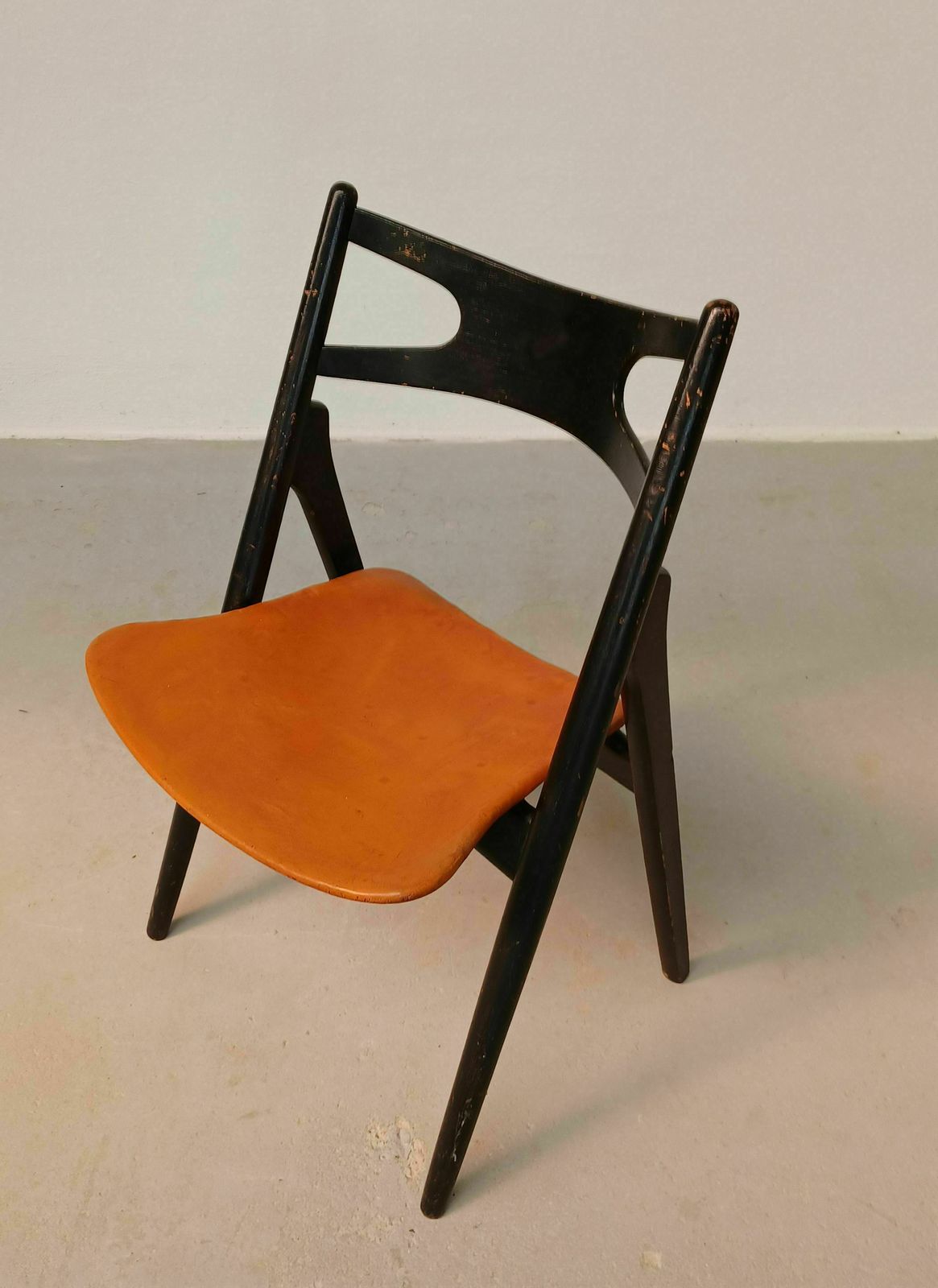Patinated Hans Wegner Sawbuck Chair With Original Leather 1950s photo Furniture