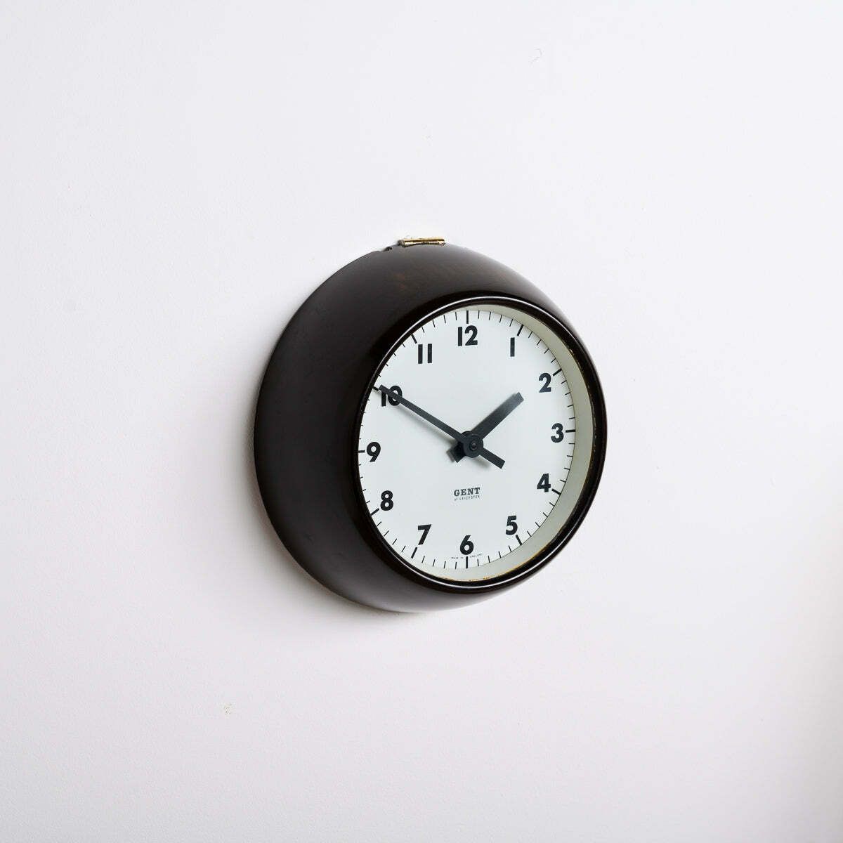 Rare Extra Small Vintage Bakelite Wall Clock By Gent Of Leicester photo 245.0