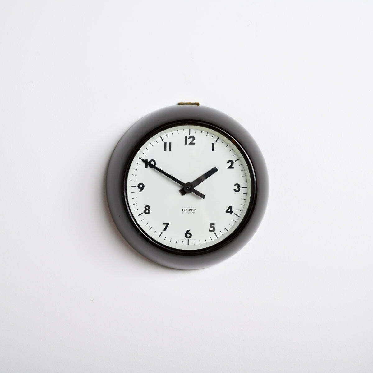Rare Extra Small Vintage Bakelite Wall Clock By Gent Of Leicester   Ig221303m photo 245.0