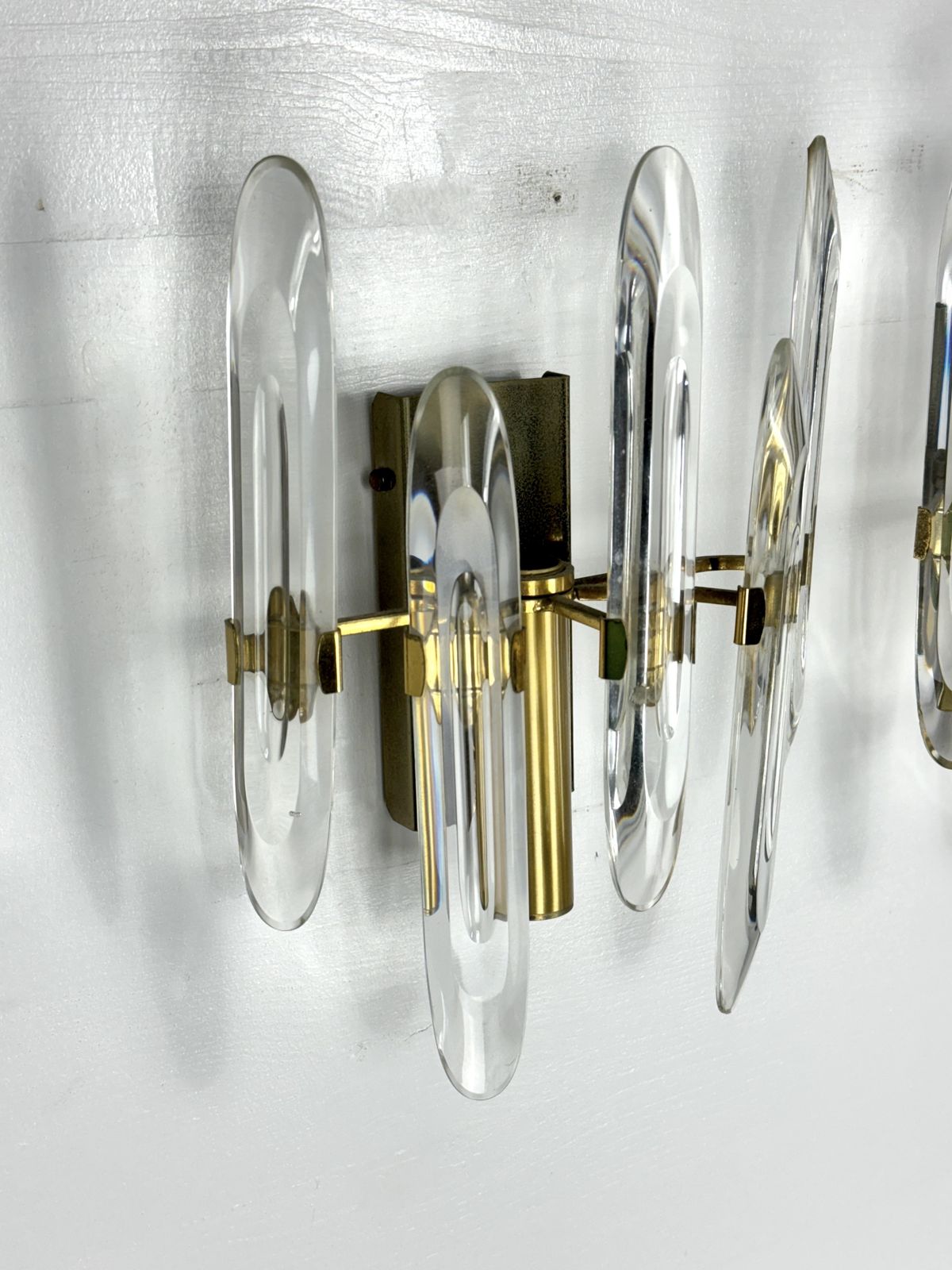 Sciolari, Set Of Two Large Sconces In Glass And Gilded Brass. Italy 1970s photo Lighting