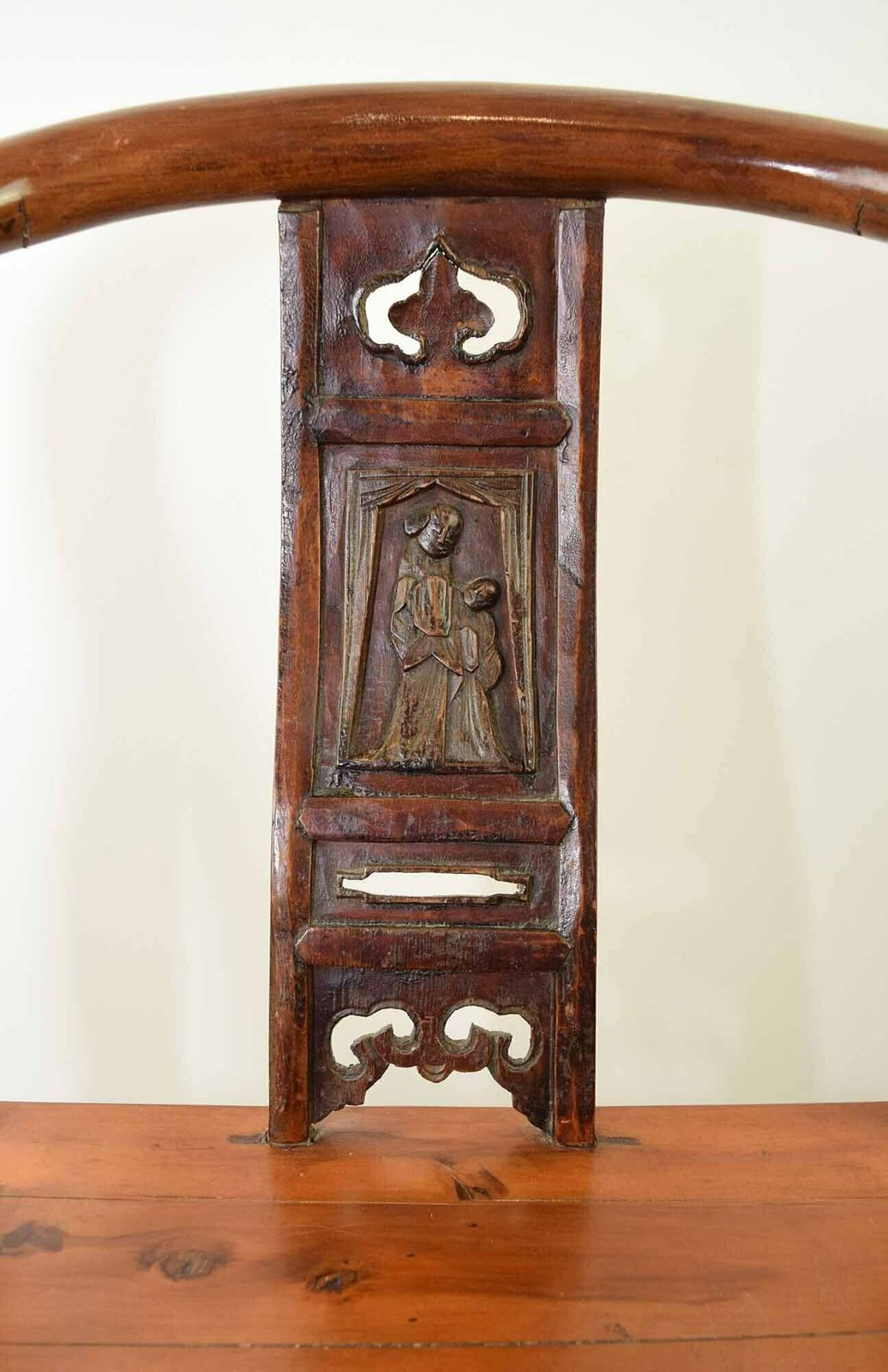 19th Century Chinese Pine And Hardwood Horseshoe Chair photo 325.0