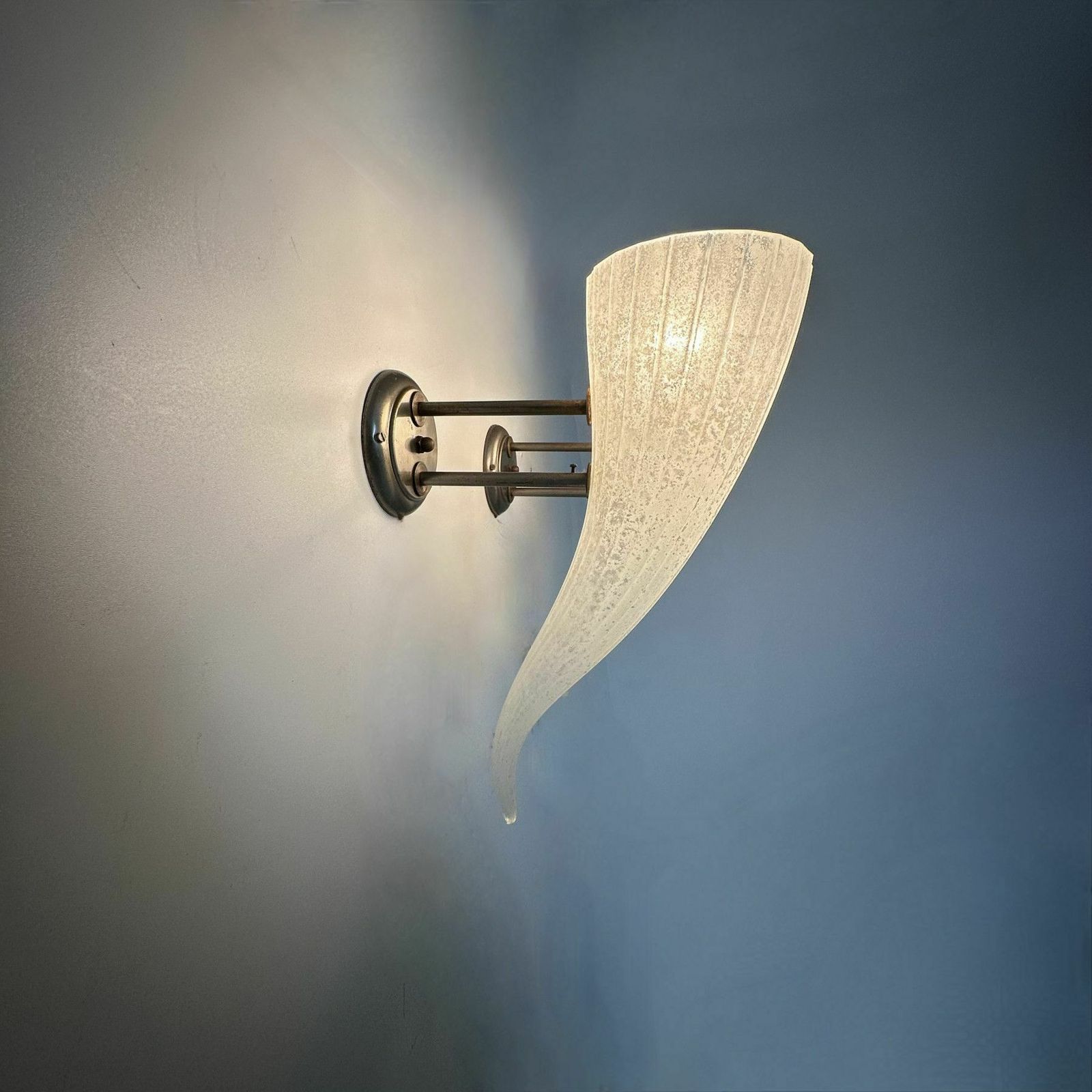 Paar Glazen Wandlampen In Fakkelvorm, Jaren 1980 photo Verlichting