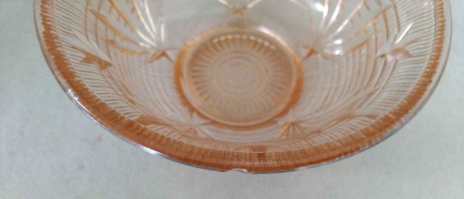 A Pretty Vintage Pink Glass Dessert Bowl Set With Hemp Leaf Pattern, Large Serving Or Trifle Bowl & 4 Individual Bowls, 1970s photo vintage