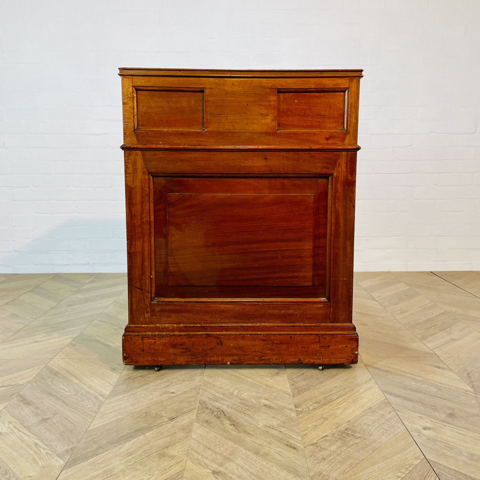 photo furniture Antique English Oak Davenport Desk On Castors, Circa 1900s