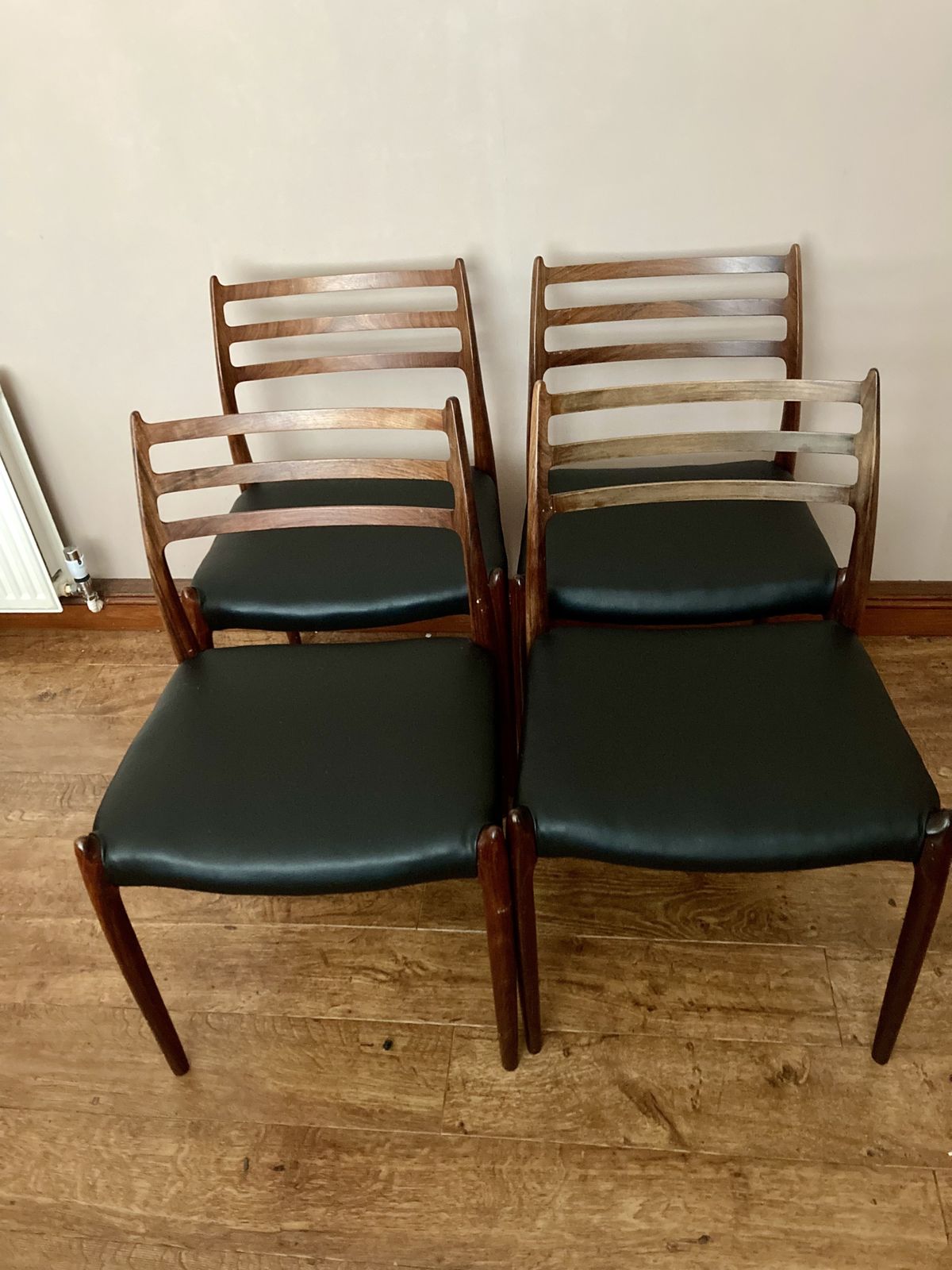 Niels Otto Moller Model 78 Circa 1950s   Set Of 4 X Dining Chairs