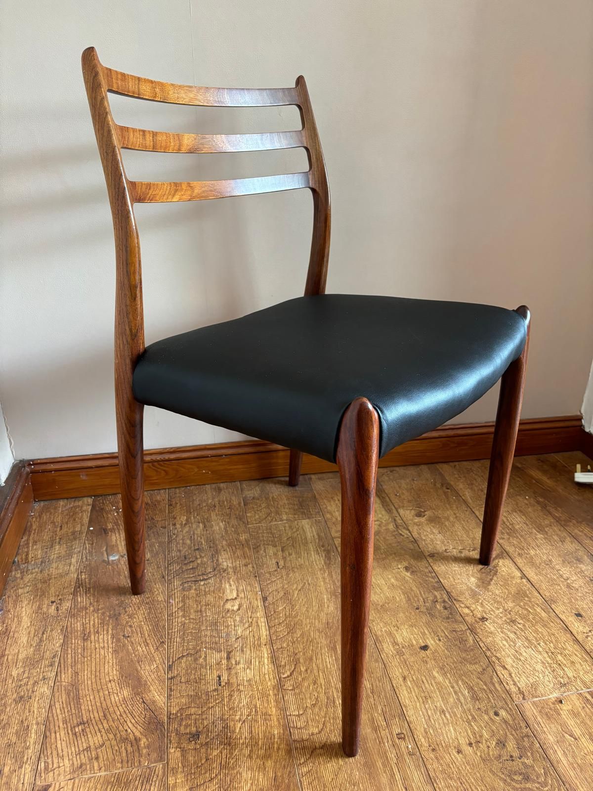Niels Otto Moller Model 78 Circa 1950s   Set Of 4 X Dining Chairs photo furniture