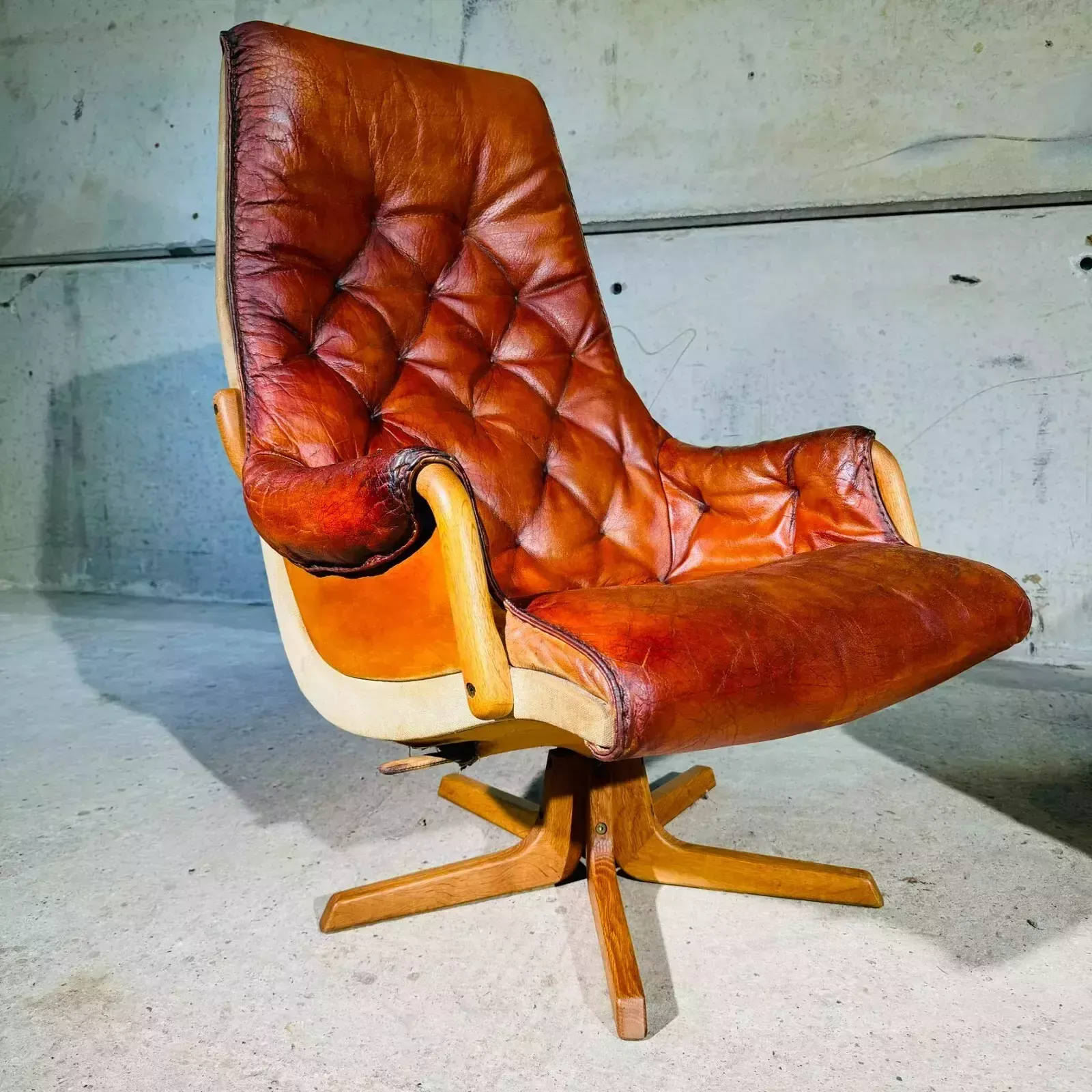 Pair Of 1960s Scandinavian High Back Leather Swivel Chairs By Berg #A318 photo buy