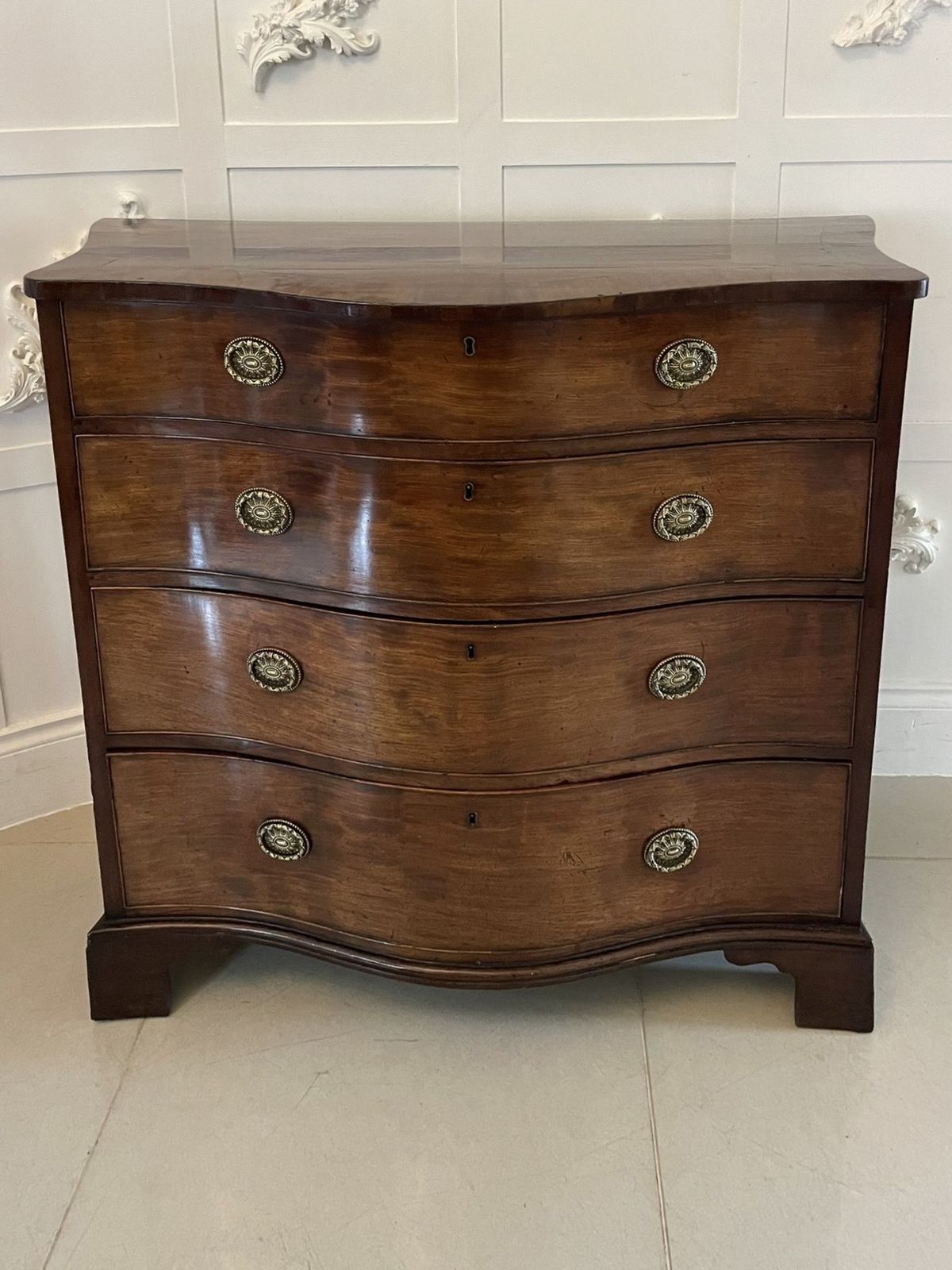 Antique 18th Century Quality Figured Mahogany Serpentine Chest Of Drawers photo vinterior