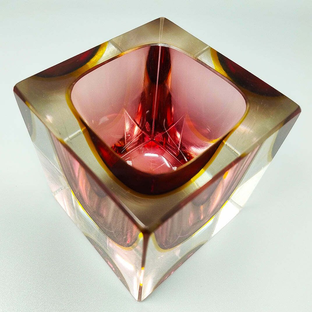 1960s Stunning Large Murano Pink Ashtray Or Catch All By Flavio Poli For Seguso photo vinterior