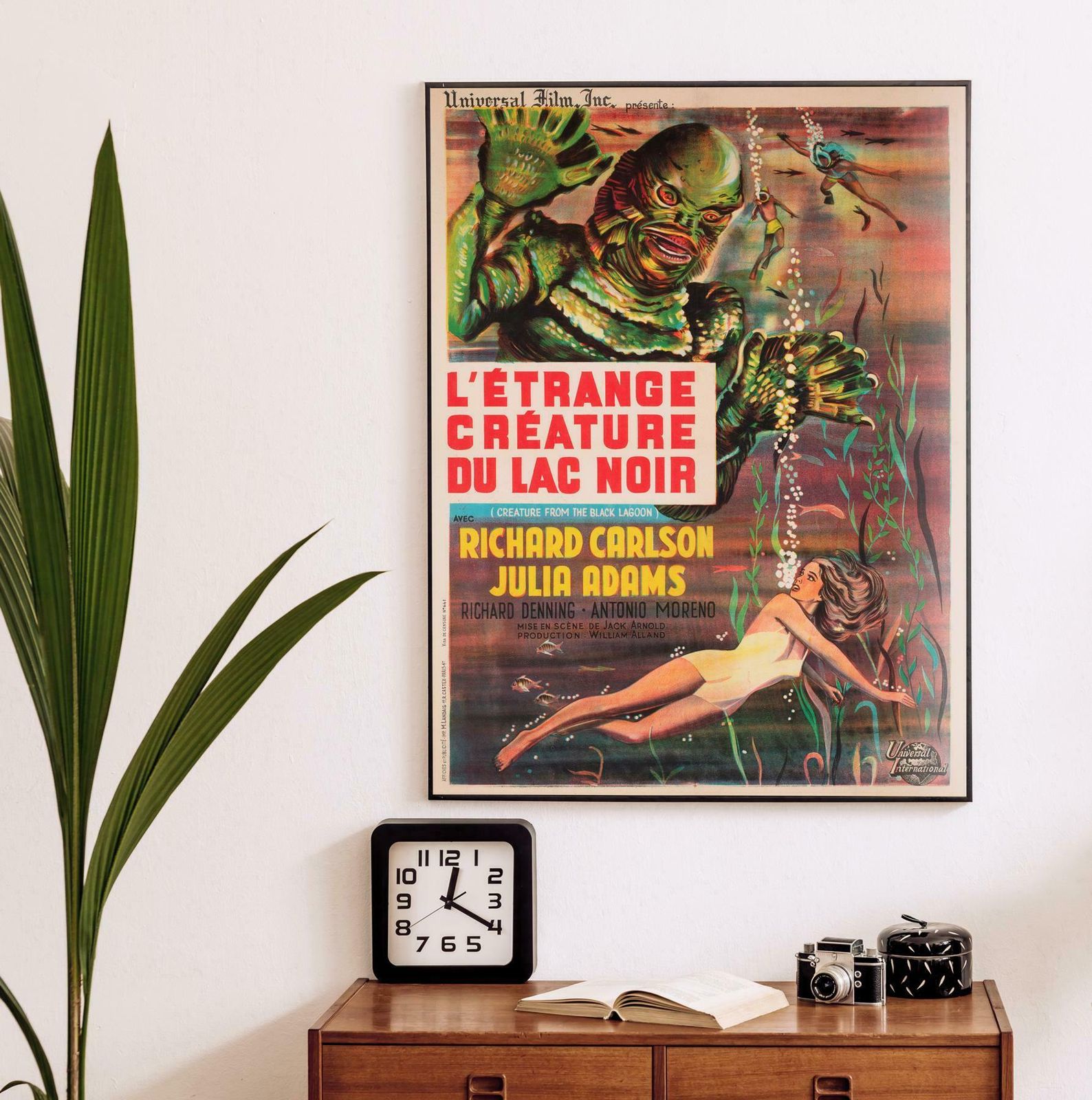 Creature From The Black Lagoon R1962 French Moyenne Film Poster photo furniture
