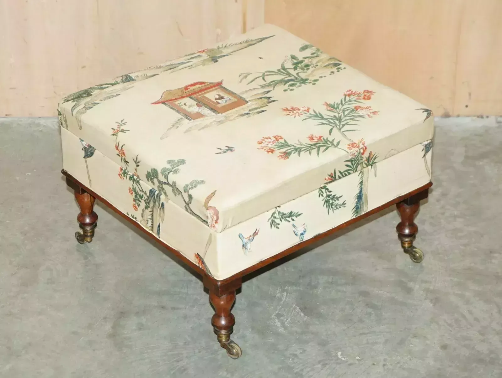 Fine English Victorian Circa 1860 Footstool Ottoman Chinese Chinoiserie Fabric