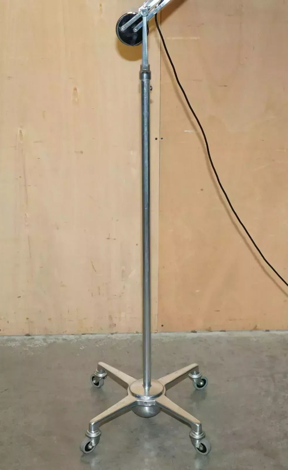 Stunning Original Circa 1950's Handrill & Horstmann Counterpoise Floor Lamp photo Lighting