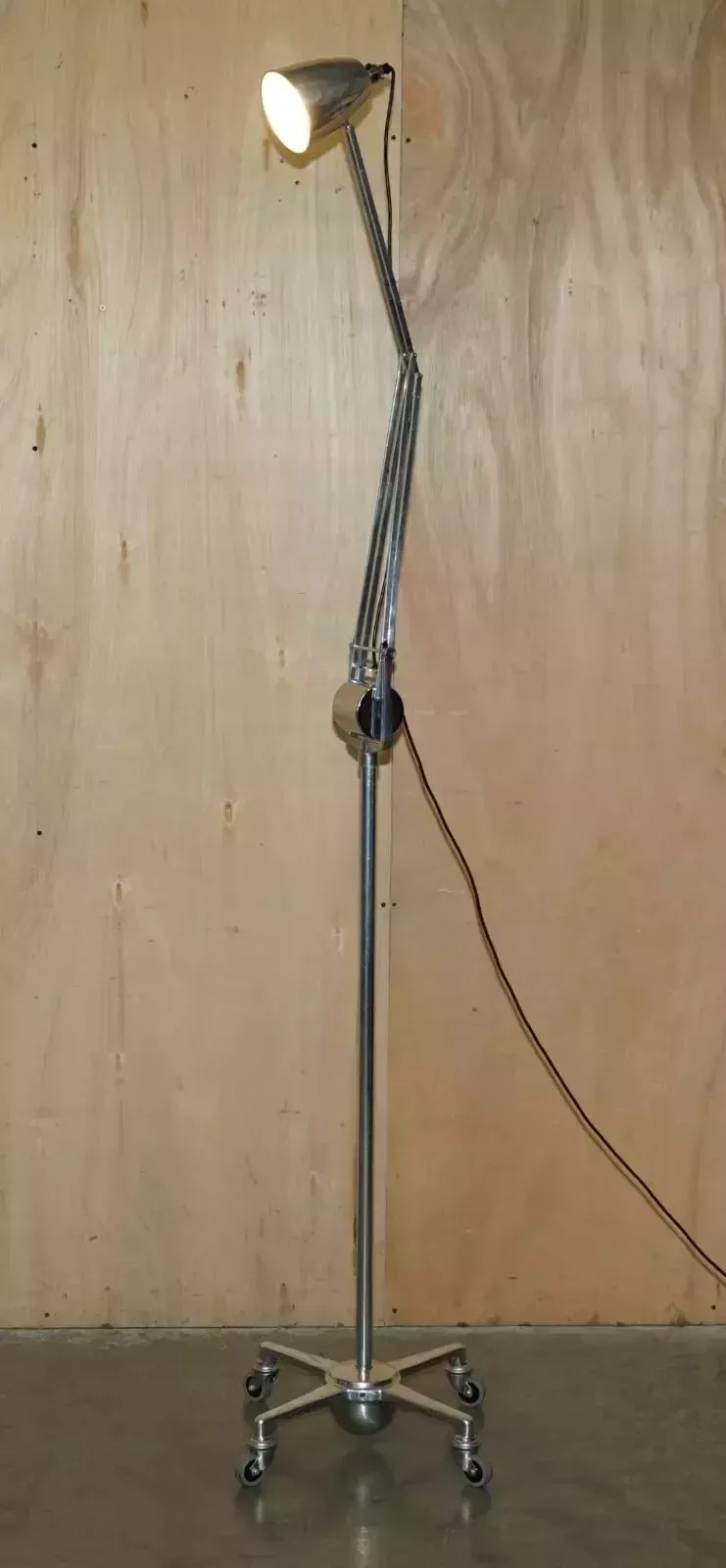 photo for sale Stunning Original Circa 1950's Handrill & Horstmann Counterpoise Floor Lamp