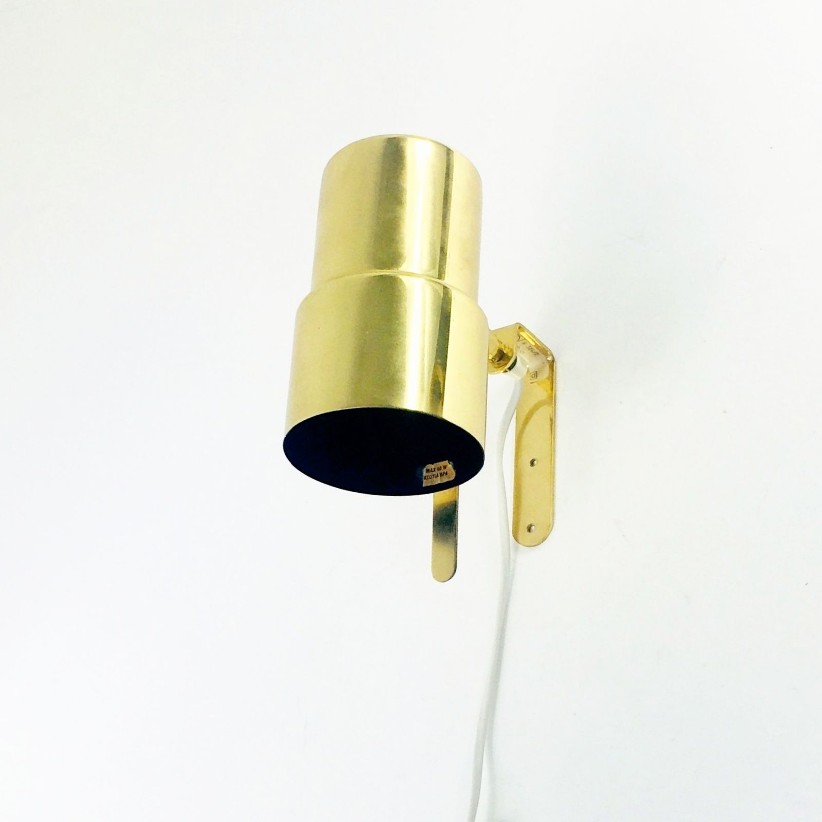 Pair Of Scandinavian Polished Brass Wall Lights Model V 324 By Hans Agne Jakobsson, Sweden, 1960s photo Lighting