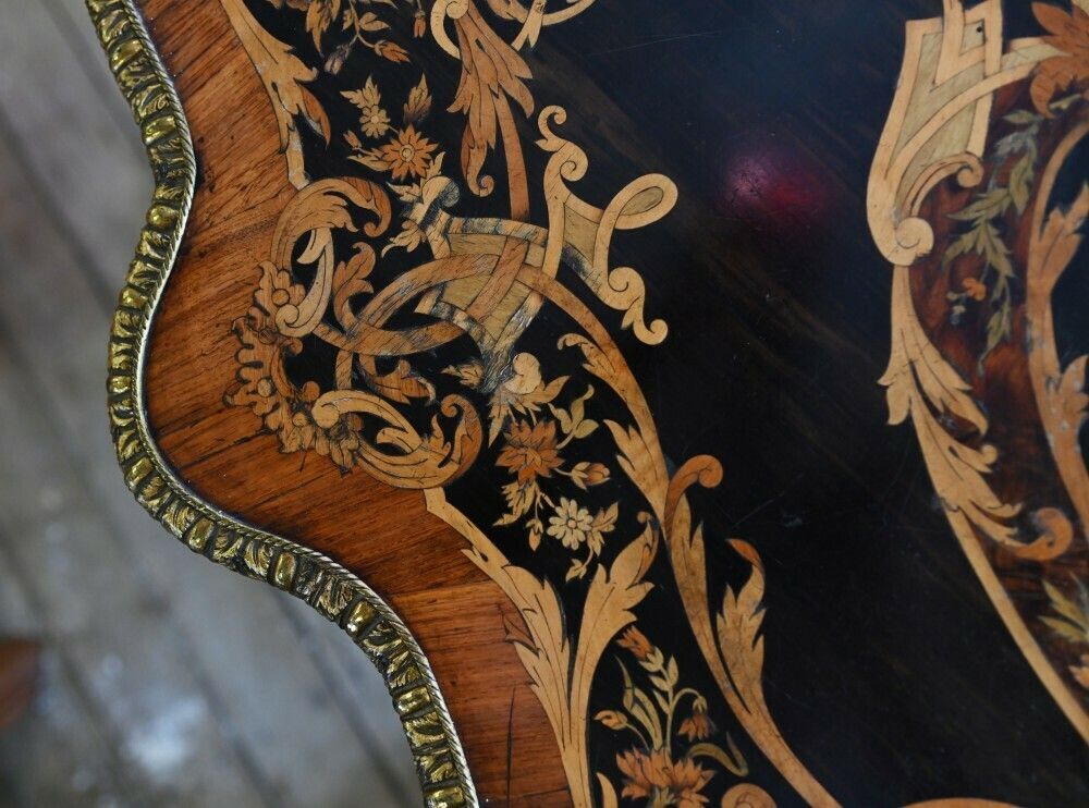 Napoleon III Centre Table Inlay Violin Form photo vinterior