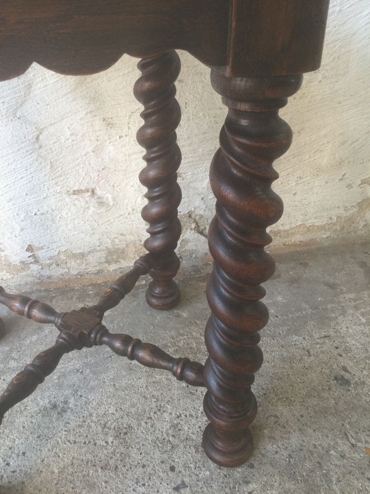 Pedestal Table photo buy