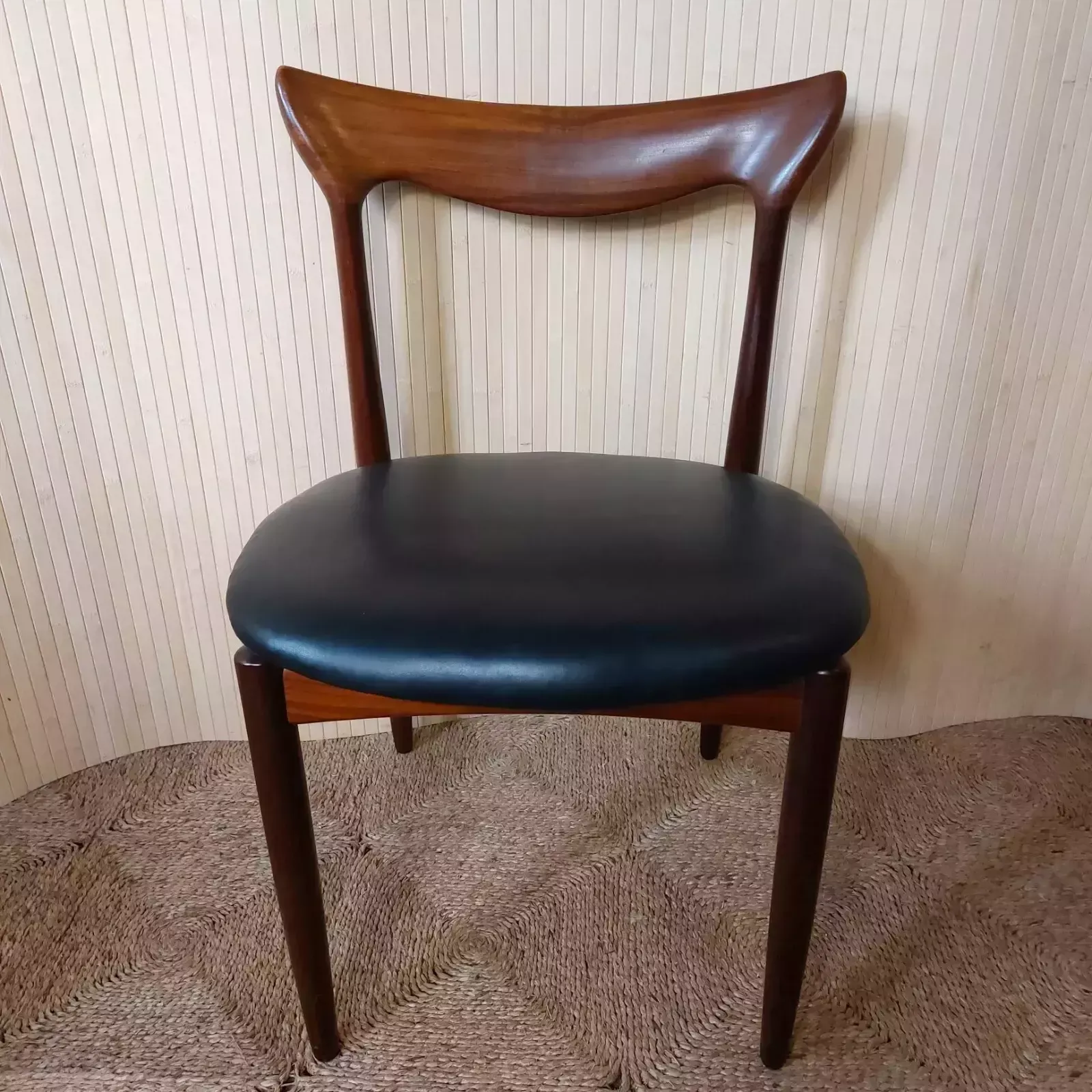 Beautiful Vintage Set 4 H W Klein Bramin Danish Teak Dining Chairs Reupholstered photo 2550.0