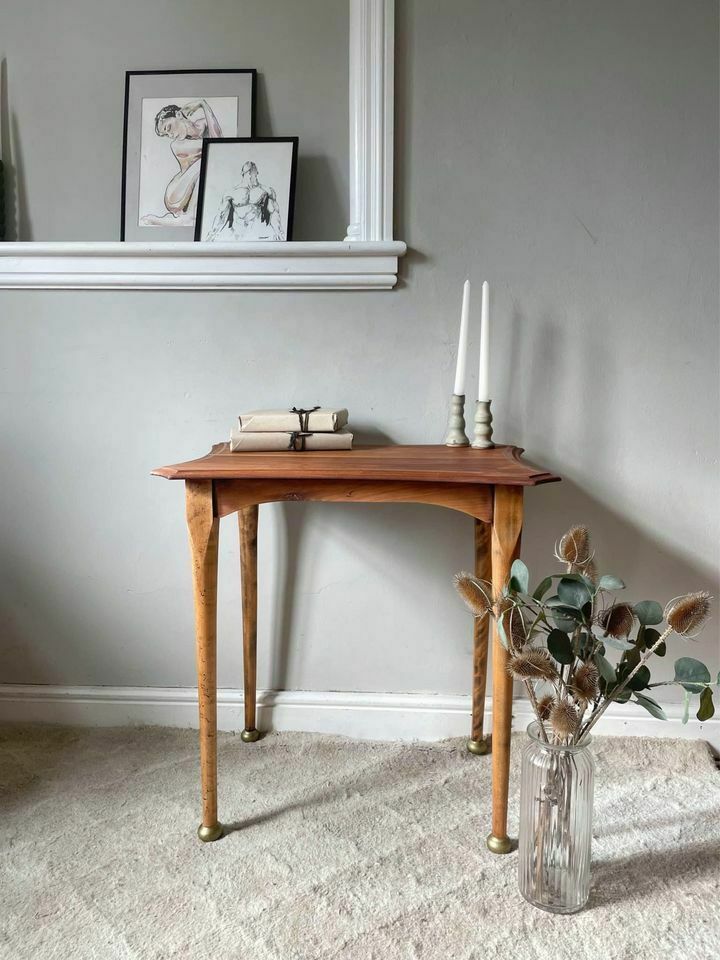 Vintage Side Table Coffee Table With Gold Leaf Detailing