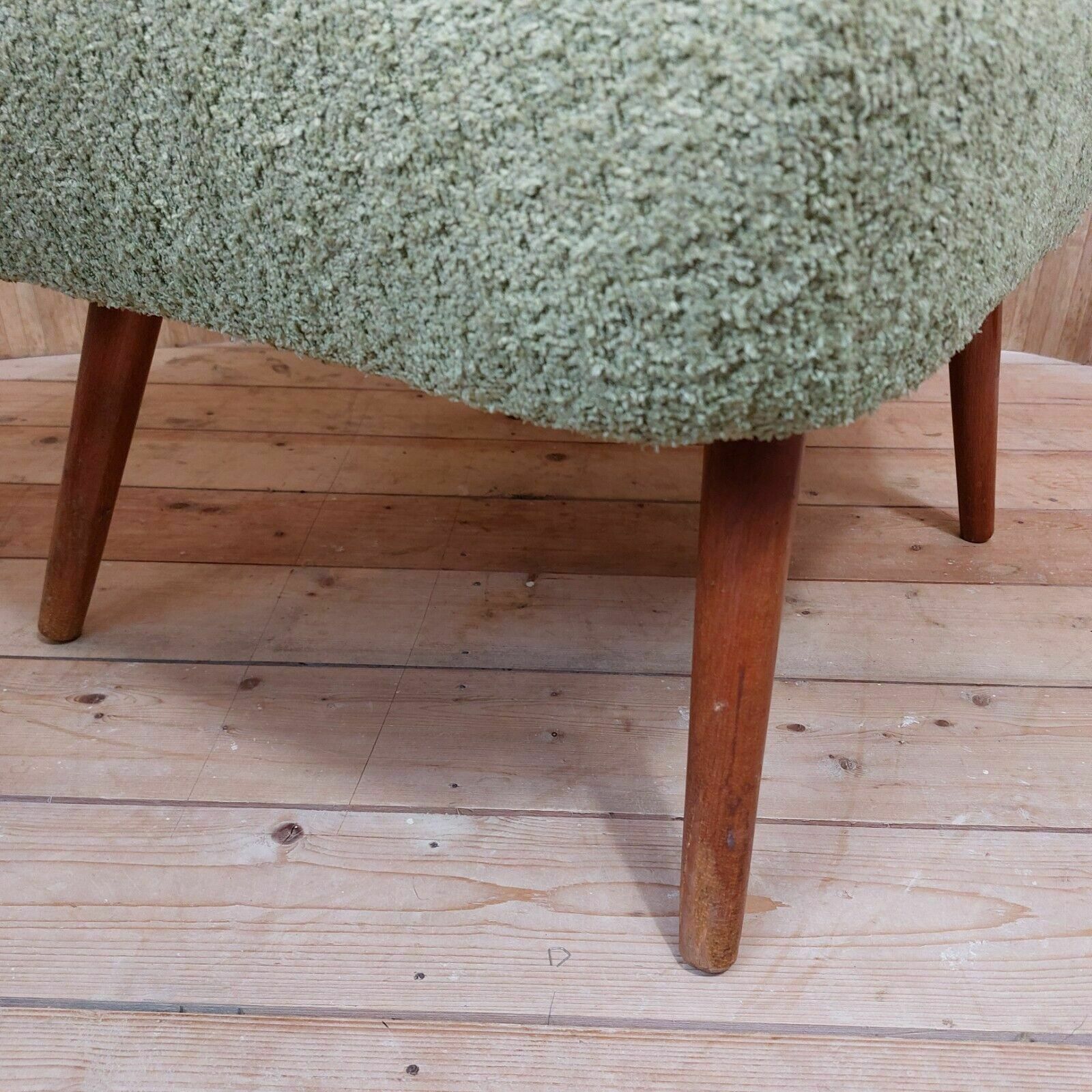 Fab Vintage Mid Century German Bartholomew Cocktail Chair Lime Green Boucle photo vinterior