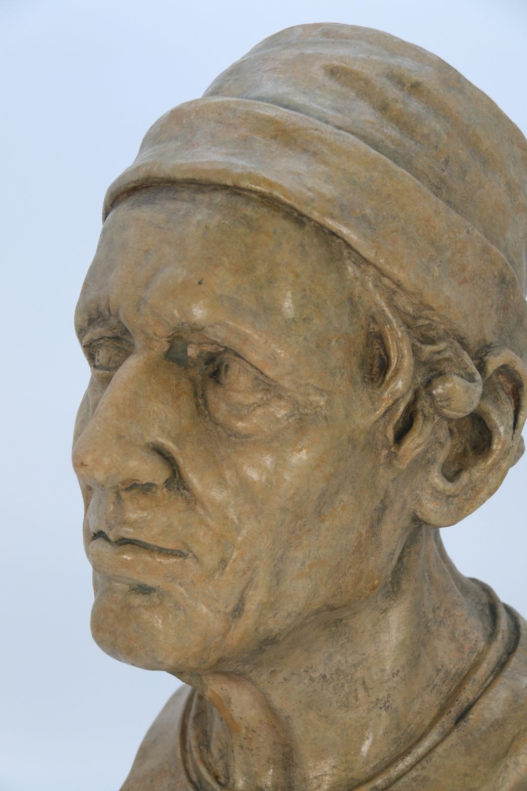 photo vinterior A Large 19th Century Simulated Stone Plaster Bust Of A Medieval Man