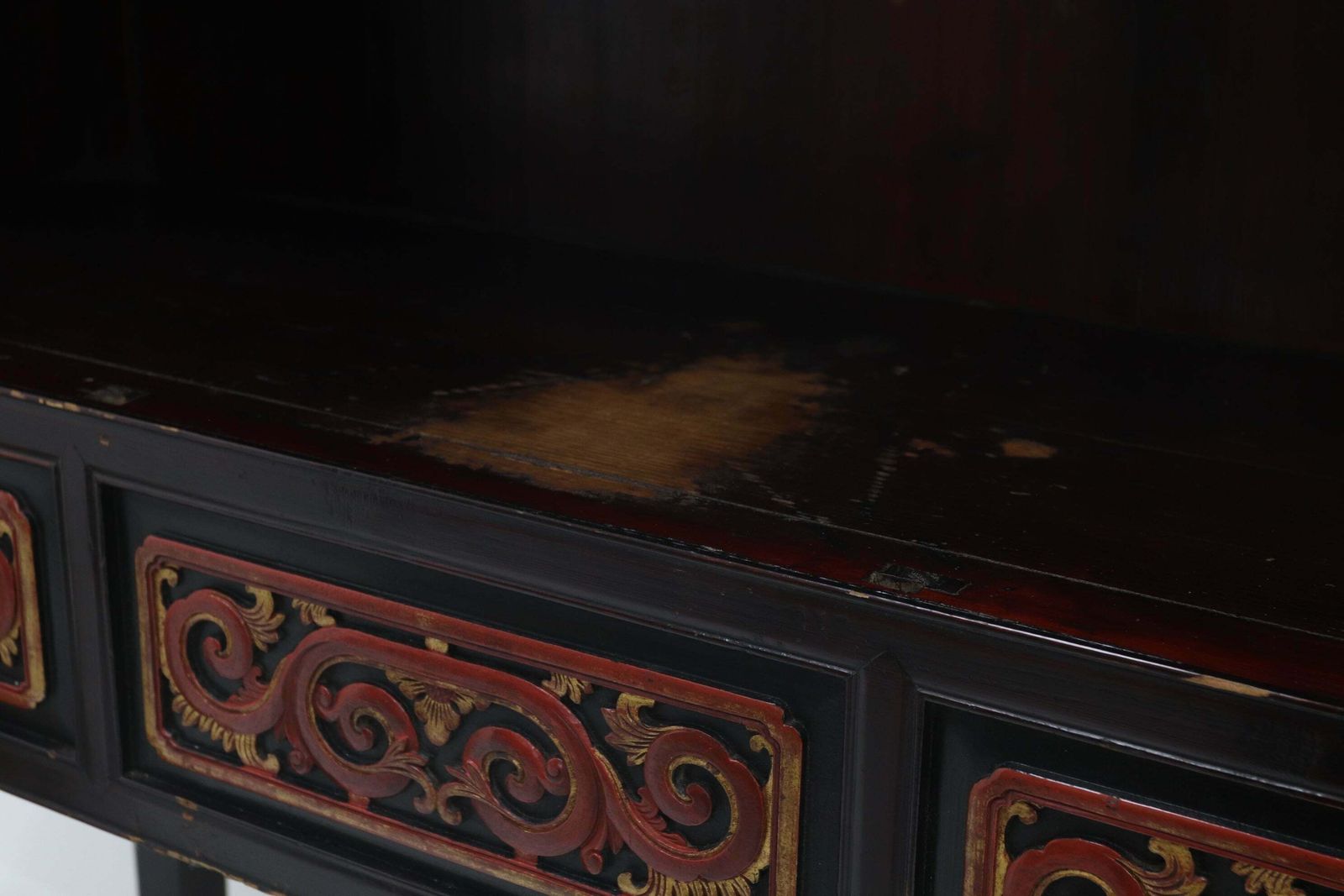19th Century Chinese Prayer Cabinet photo vinterior