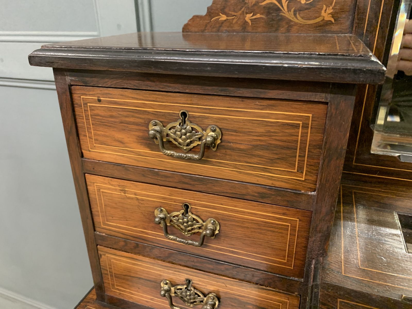 photo vinterior Inlaid Rosewood Bonheur Du Jour