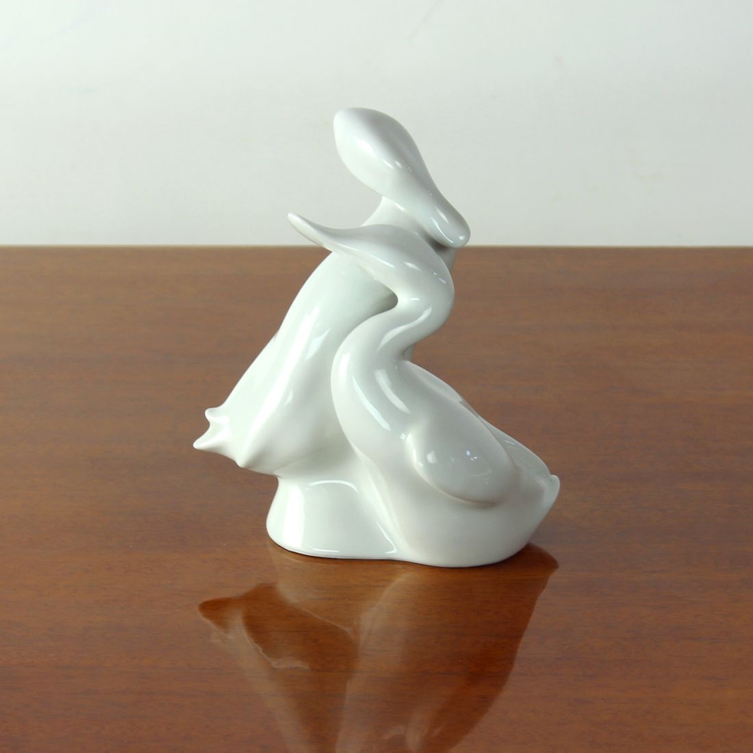 White Midcentury Porcelain Statue Of Love Ducks, Royal Dux Czechoslovakia photo vinterior