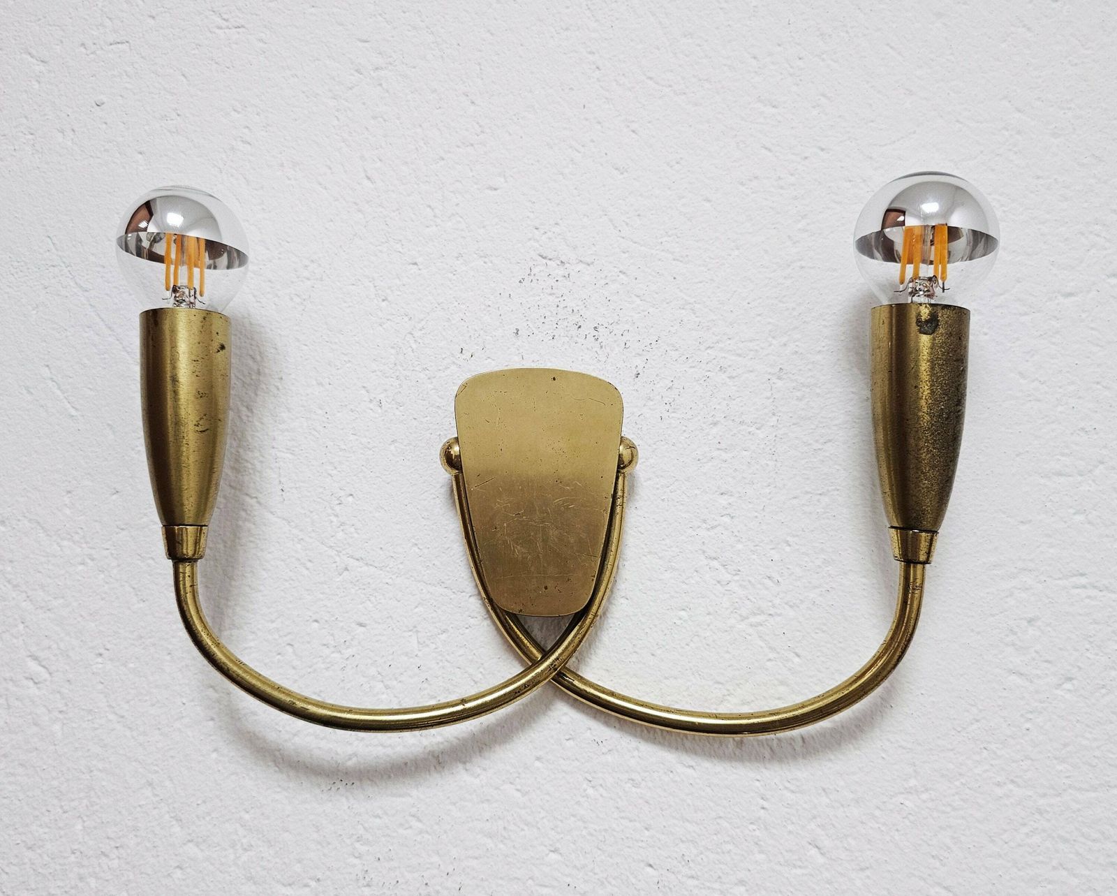 Single Mid Century Modern Brass Sconce With Two Lights // Made In Italy In 1960s