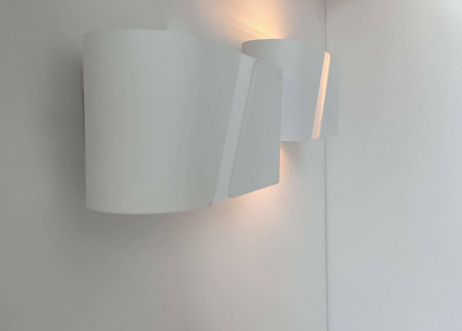 Pair Of Matt White Metal And Perspex Wall Lights, Holland 1980 photo Lighting