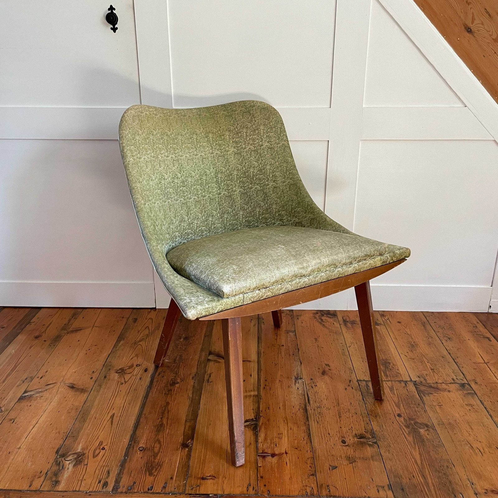 Antique Vintage Retro Wicker Back Chair Seat Wooden Wood Pattern Green Armchair Seat Wood Boho Dark Brown Dinning Room Accent Mid Century photo furniture