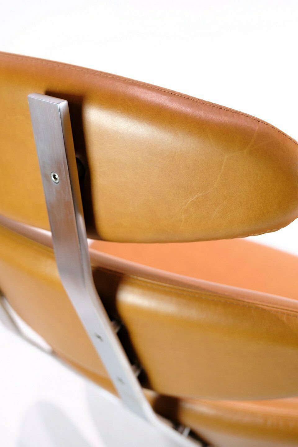 Corona Lounge Chair  Model Ej 5 In Walnut Elegance Leather By Poul M. Volther For Erik Jørgensen From 1960s photo vintage