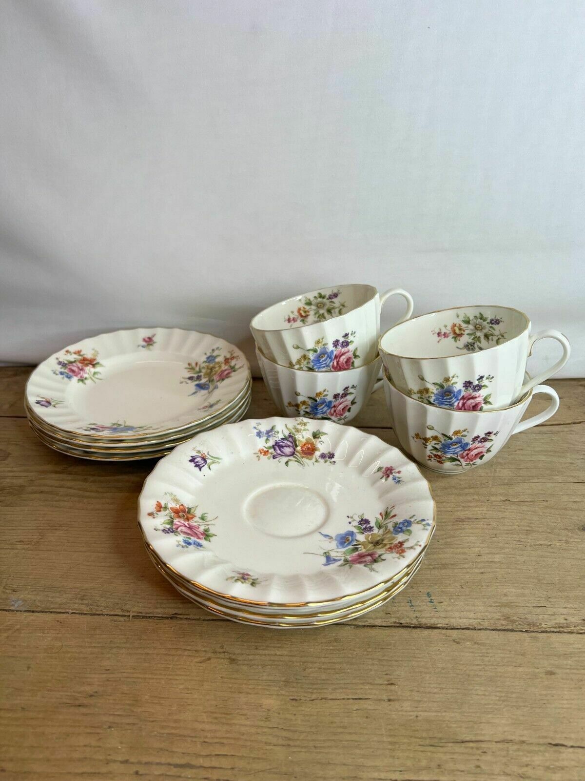 Home Decor Set Of 4 Royal Worcester Roanoake Floral Trio's Pattern No Z2827 Good Condition photo