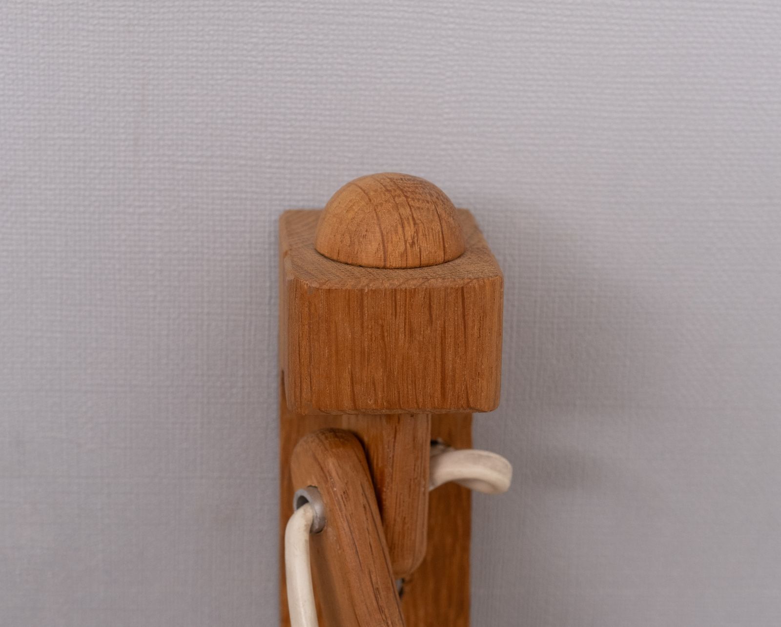 Oak Scissors Wall Lamp Le Klint 1950s Denmark photo Lighting