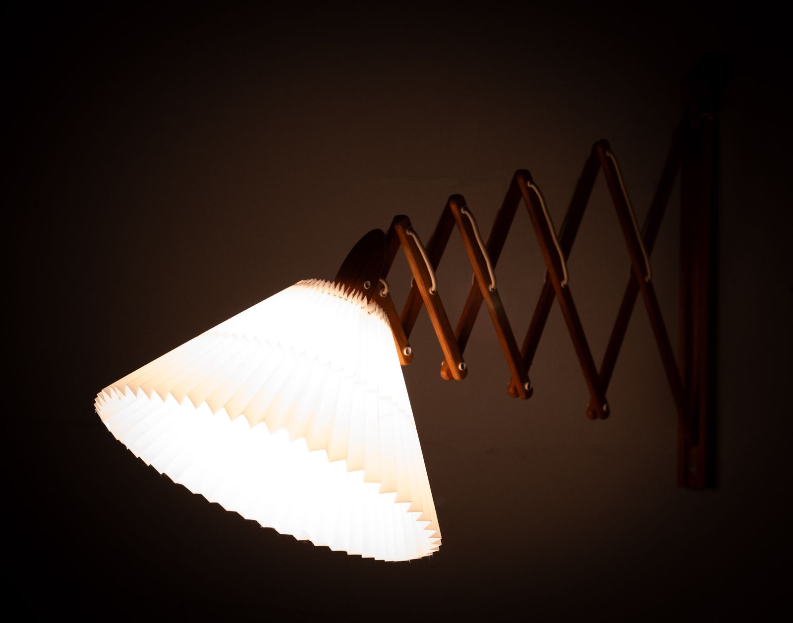 Oak Scissors Wall Lamp Le Klint 1950s Denmark photo 1022.0