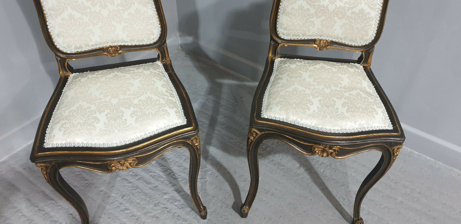 Lovely Pair French Boudoir Chairs photo 895.0