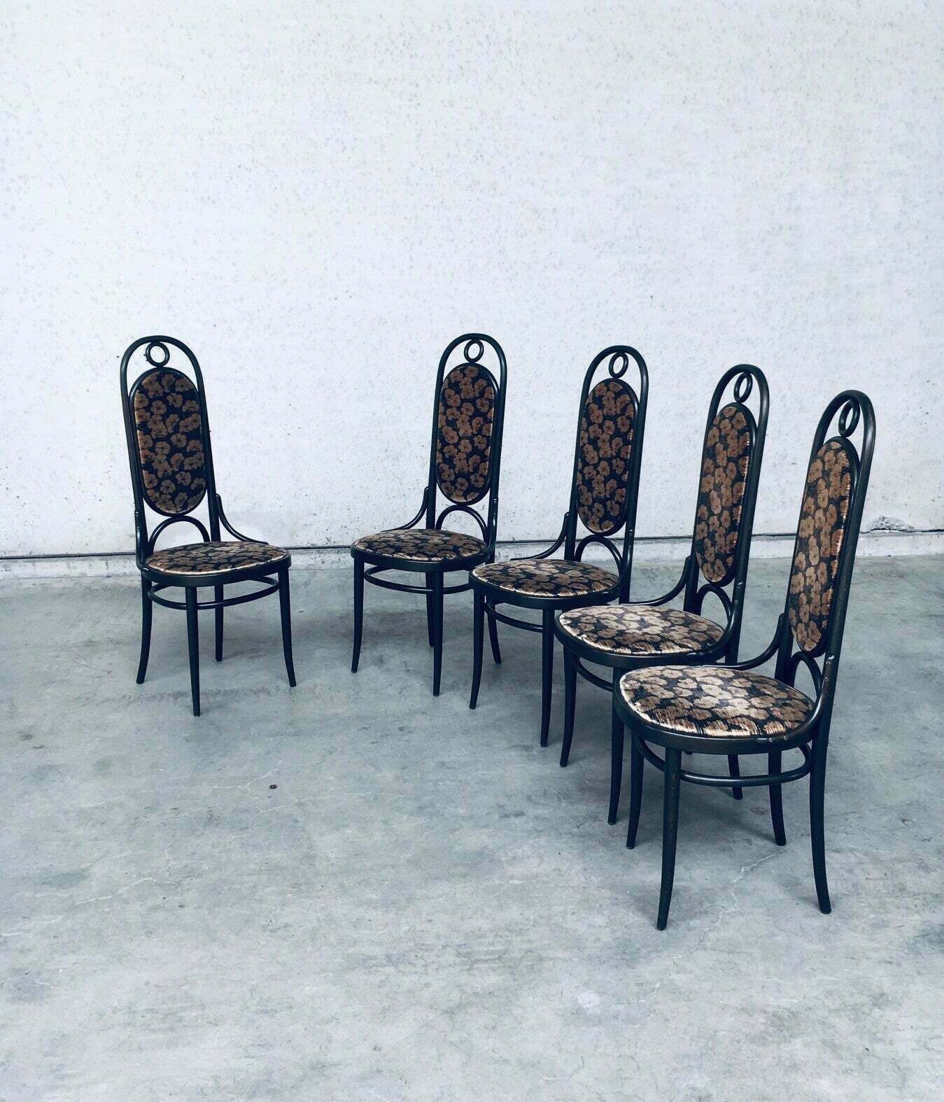 Thonet 79 Model 207r "Long John" Eetkamerstoelen, 1979