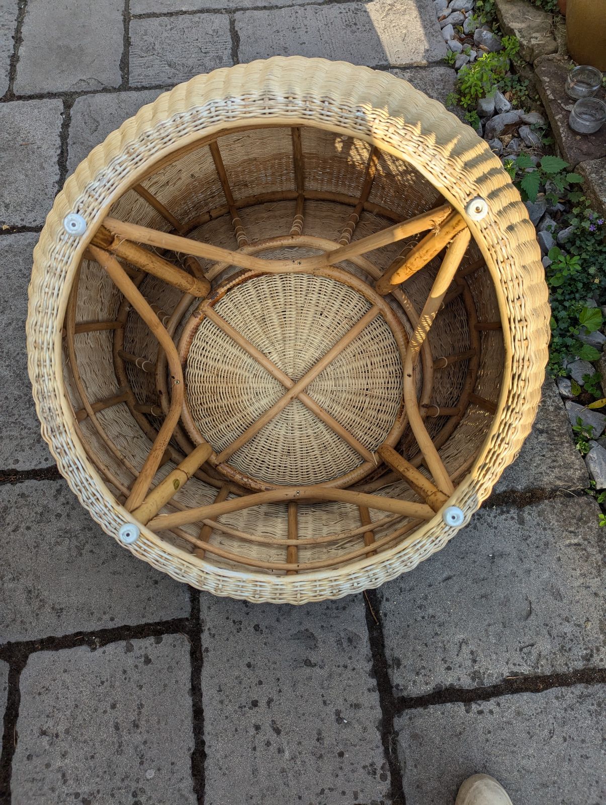 Rattan Egg Chair photo vintage
